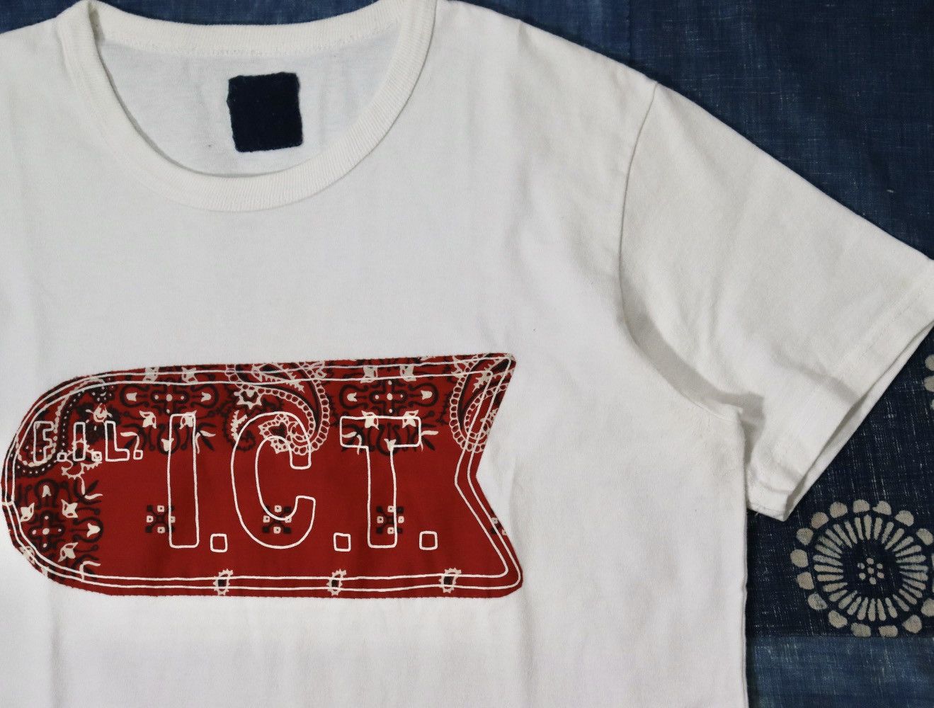Visvim Visvim ICT 17ss Flag Bandana Tee Size US M / EU 48-50 / 2 - 3 Thumbnail