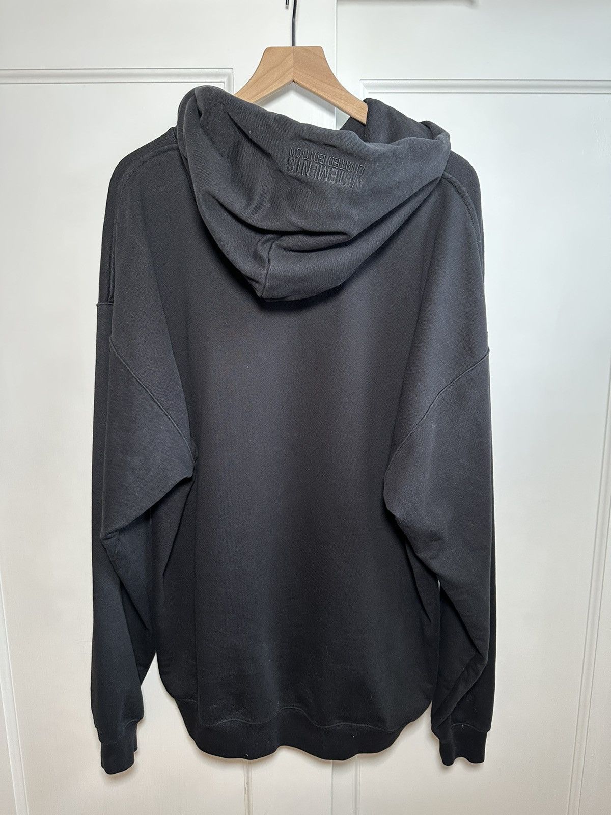 Vetements VETMENTS Black Oversized Hoodie Size US M / EU 48-50 / 2 - 2 Thumbnail
