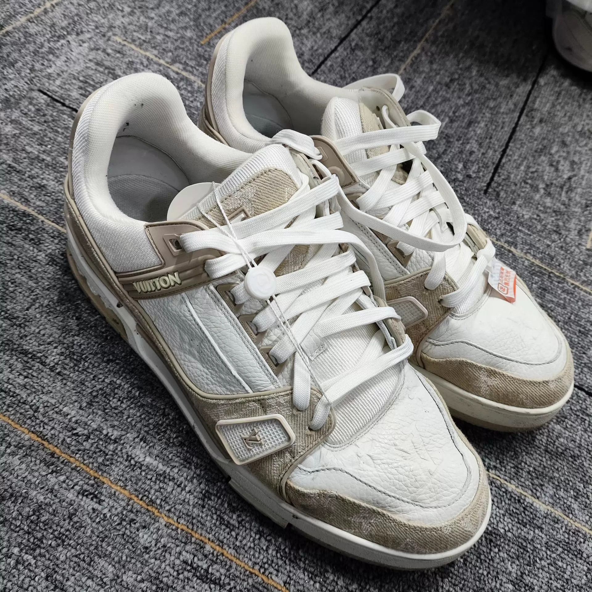 Louis Vuitton LV Beige Leather Trainer Sneaker Size 7 Size US 8 / EU 41 - 5 Thumbnail
