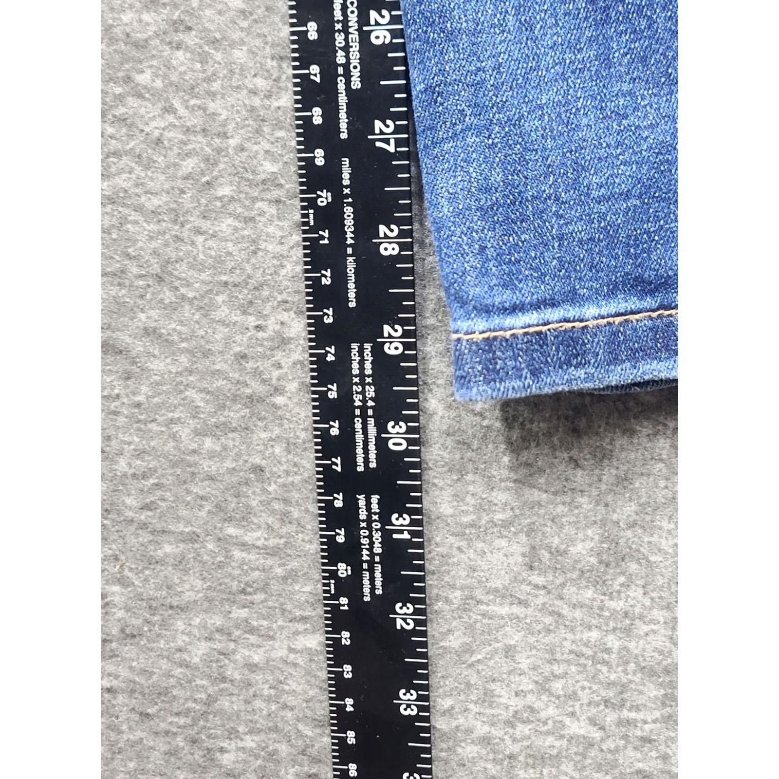 Vintage Judy Blue Womens Size 14W Jeans Dark Wash Blue Straight Fit Stretch Plus Size Denim 5-Pocket Zip Button High Rise Inseam 30in Size 36" / US 14 / IT 50 - 6 Thumbnail