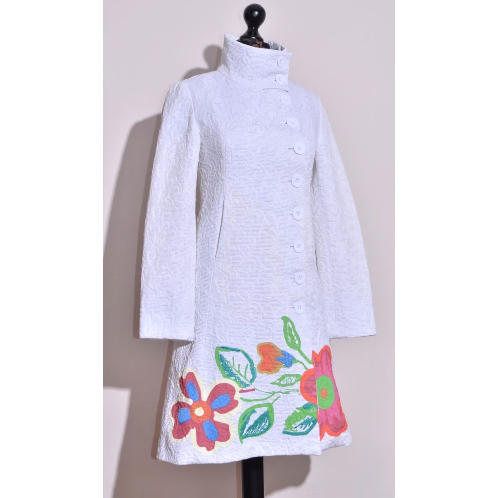 Desigual Desigual Coat White Floral Patterned Size 40 Women's Mid Lenght Long Coat Jacket Overcoat Size S / US 4 / IT 40 - 2 Thumbnail