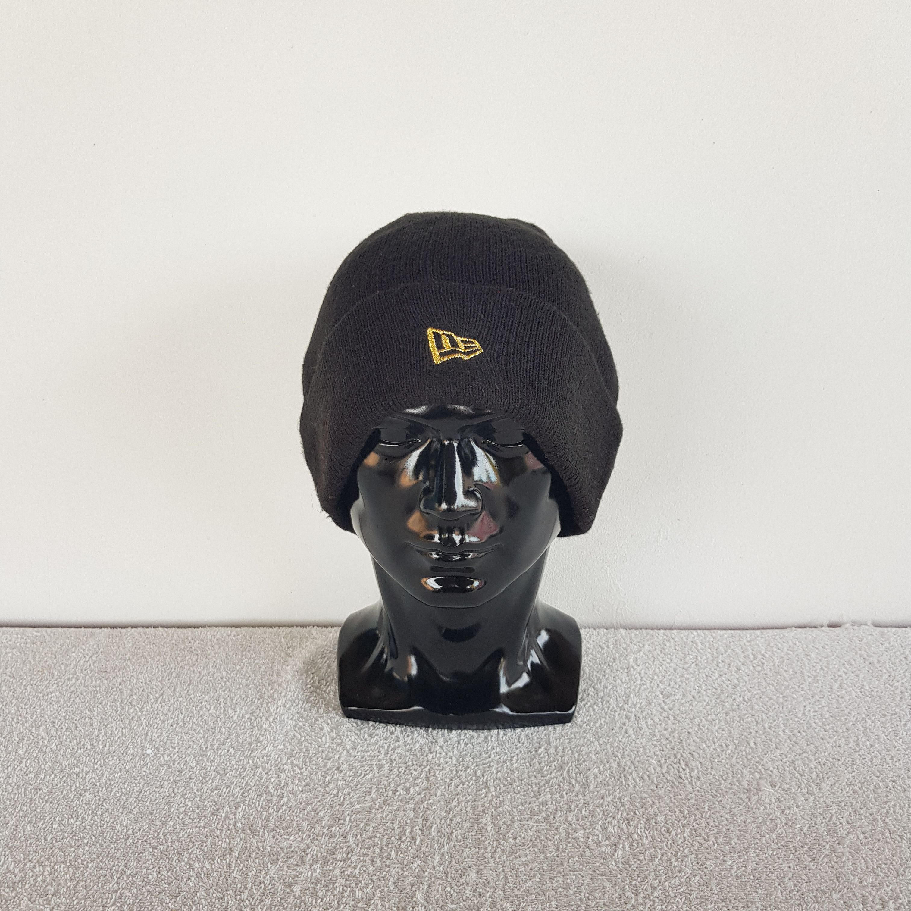 Japanese Brand Vintage New Era Beanie Small Logo Ribbed Snow Caps Hats. Size ONE SIZE - 2 Thumbnail
