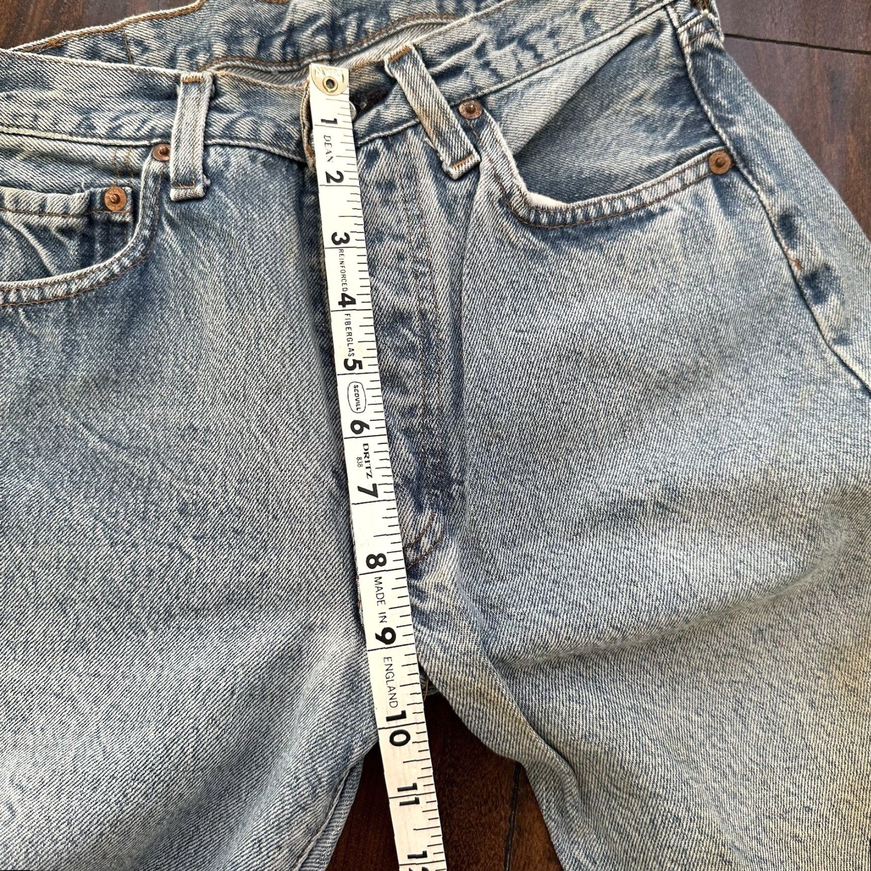 Levi's VINTAGE Levi's 501 XX Jeans 30x36 Light Wash Distressed Classic Fit 80s USA Mens Size US 30 / EU 46 - 5 Thumbnail