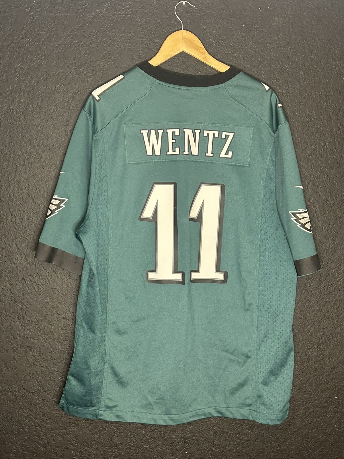 Nike Nike NFL Philadelphia Eagles Carson Wentz #11 Jersey Size US XL / EU 56 / 4 - 7 Thumbnail