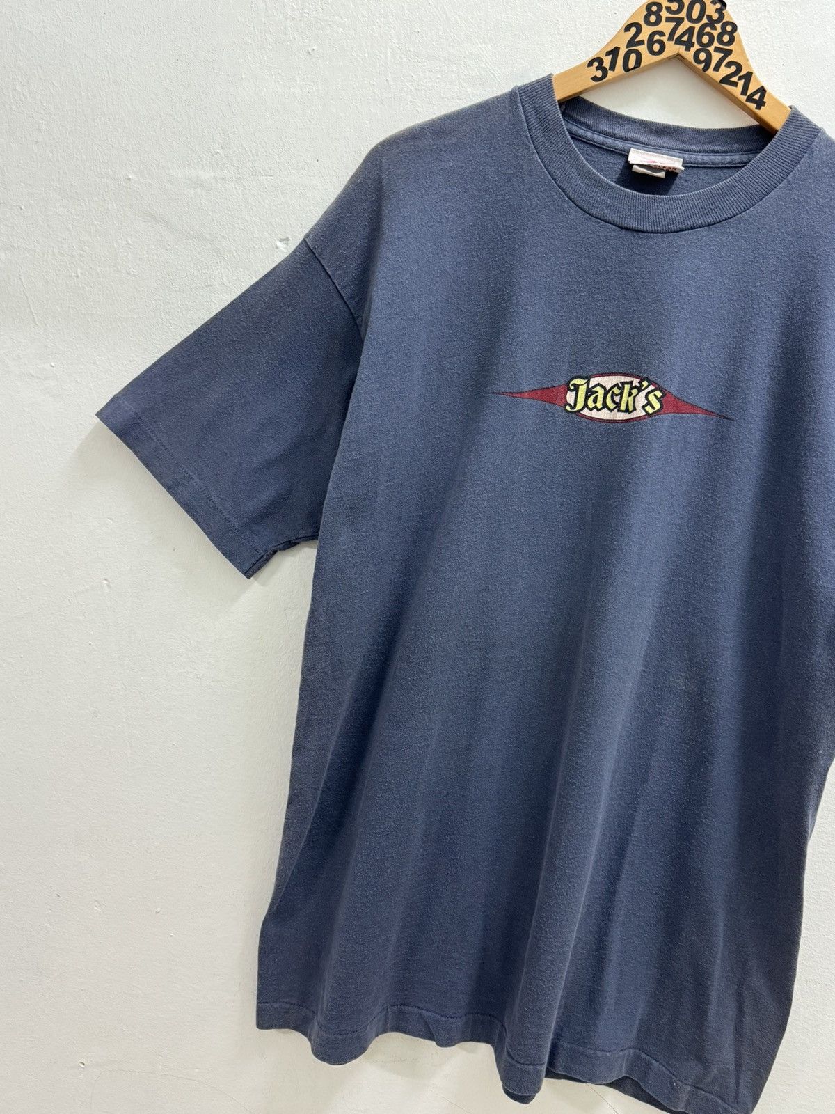 Vintage VINTAGE 90's JACK'S CENTRE LOGO SURFBOARDS SURFING TEE Size US L / EU 52-54 / 3 - 3 Thumbnail