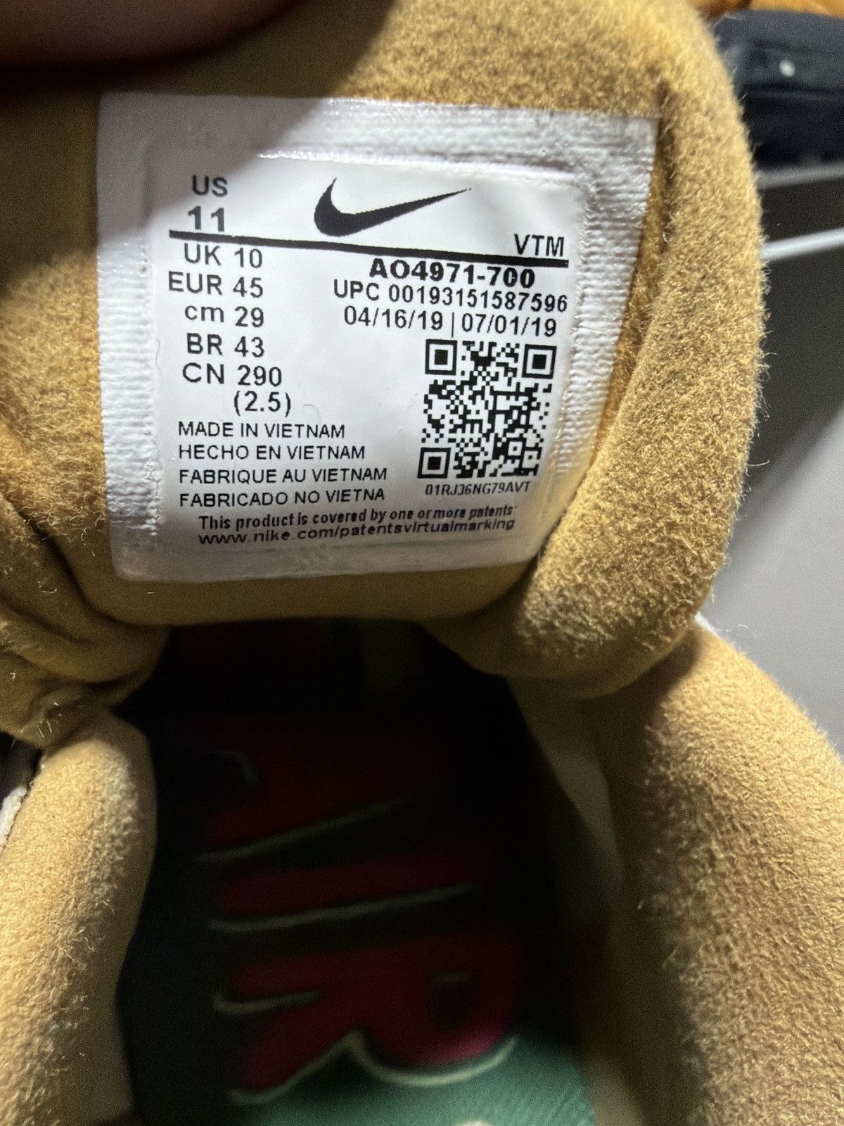 Nike Nike mens size 11 very good condition Size US 11 / EU 44 - 8 Thumbnail
