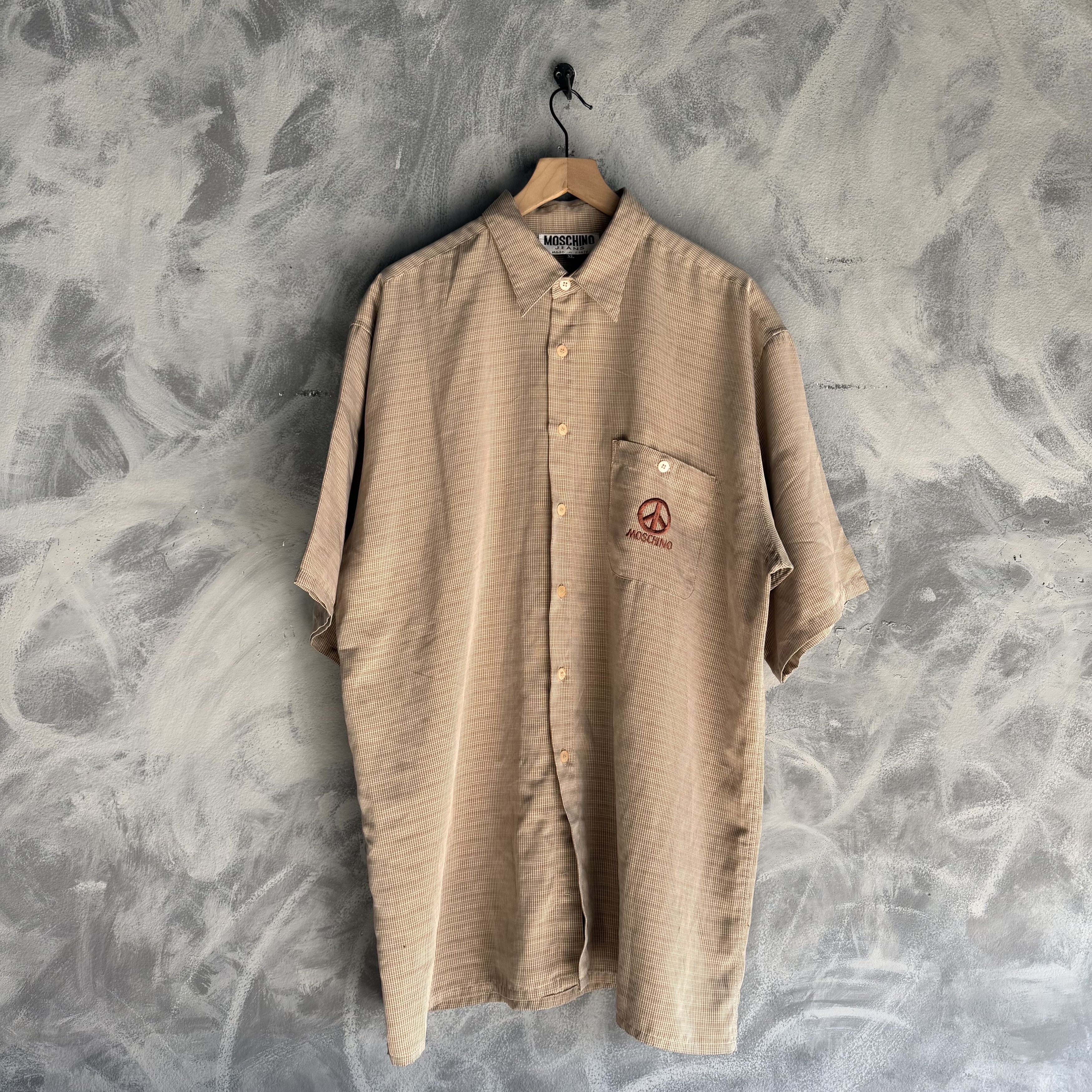 Moschino Vintage MOSCHINO Jeans Button Up Shirt Mens Embroidered Size US XL / EU 56 / 4 - 1 Thumbnail
