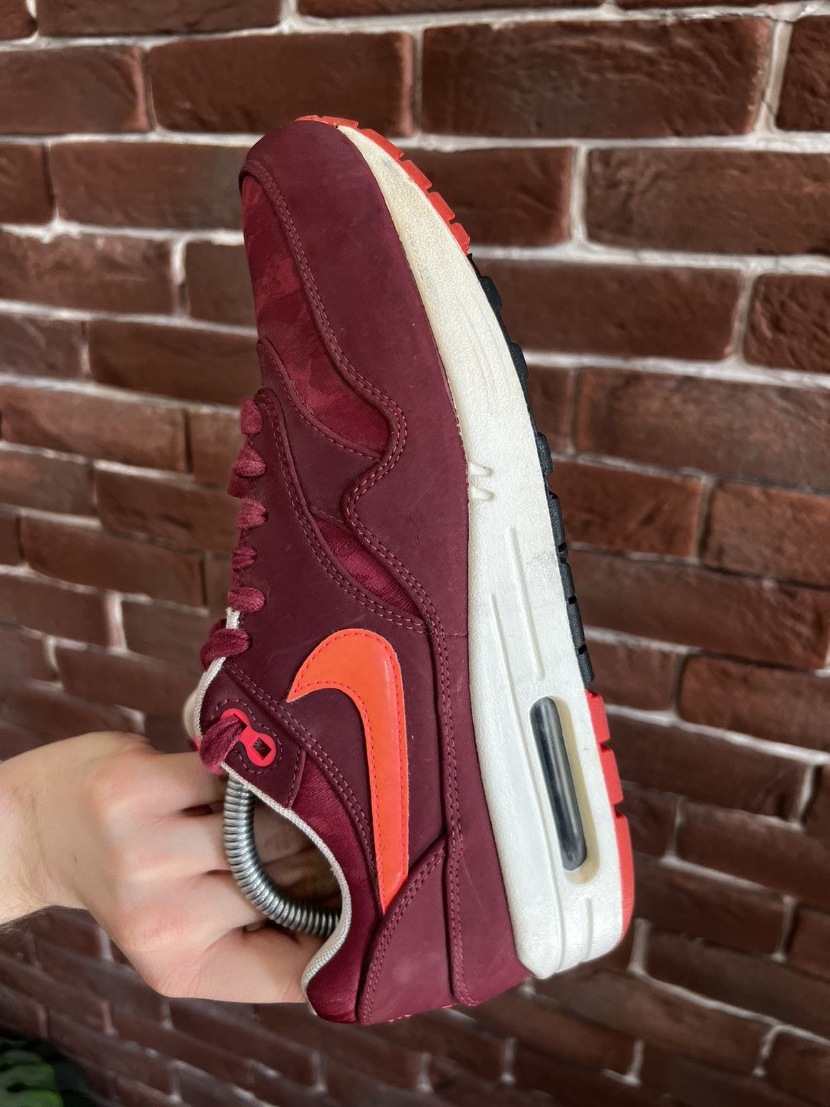 Nike 2013 Nike Air Max 1 Premium Atomic Red Rare Sneakers Hype Size US 9 / EU 42 - 7 Thumbnail