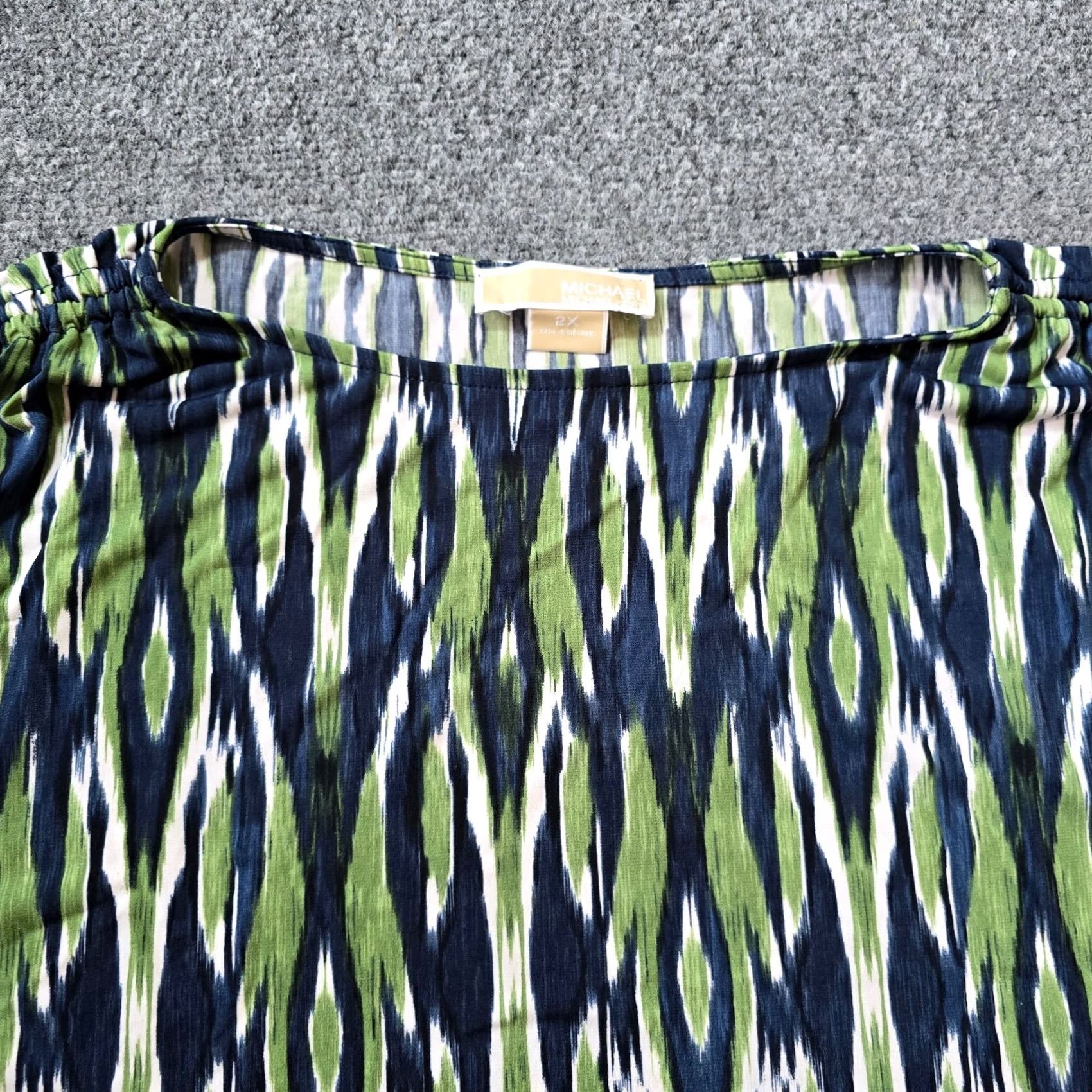 Michael Kors VINTAGE Michael Kors Top Womens 2X Green Ikat Cap Sleeve Boat Neck Stretch Casual Size XXL / US 16-18 / IT 52-54 - 2 Thumbnail