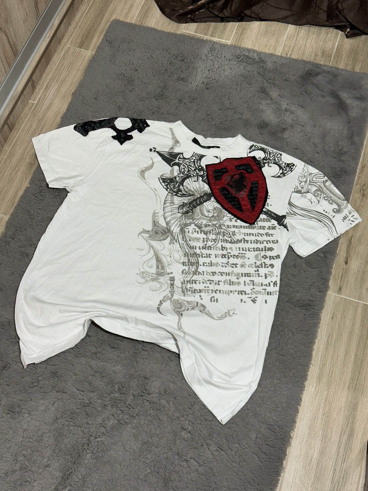 Affliction Vintage Raw Blue "Knight’s Crest" Graphic Tee Size US XL / EU 56 / 4 - 1 Thumbnail