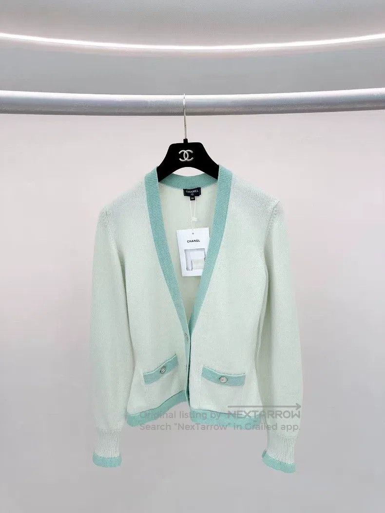 Chanel Chanel 23s Mint Green Cashmere Cardigan coat Size XXS / US 00 / IT 34 - 1 Thumbnail