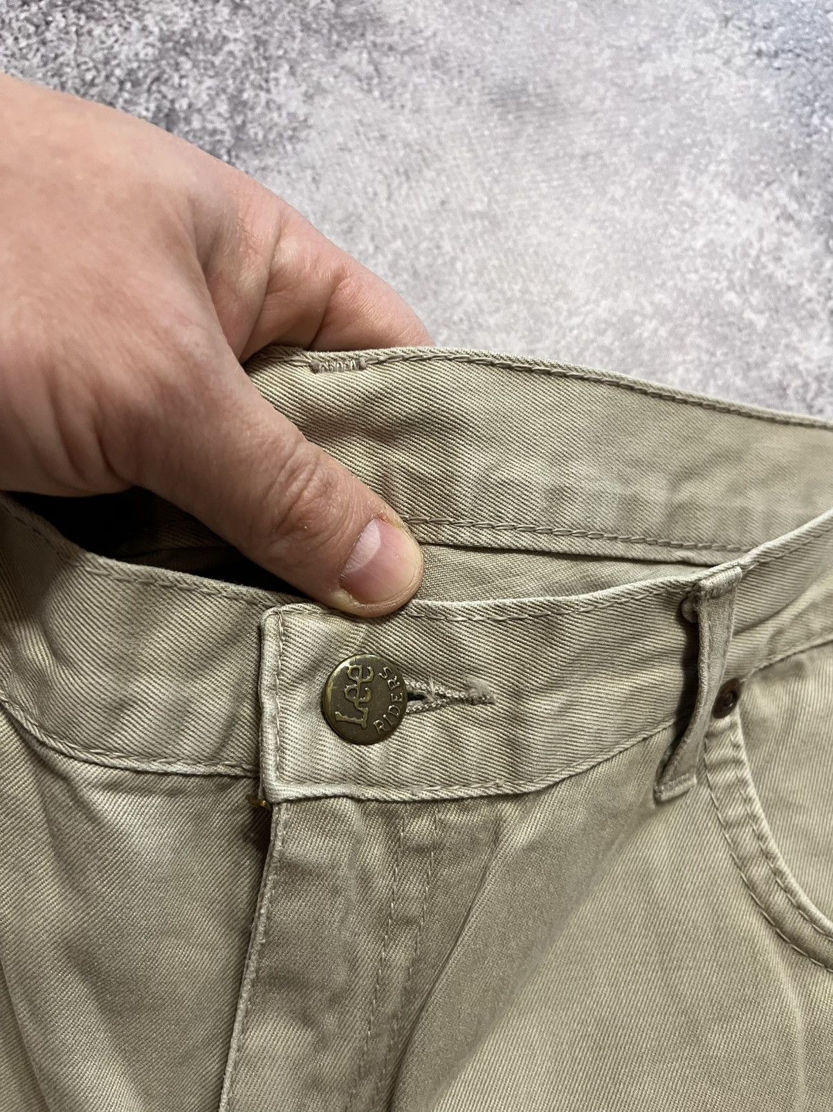 Lee Vintage Beige Lee Brooklyn 33/34 jeans Size US 33 - 5 Thumbnail