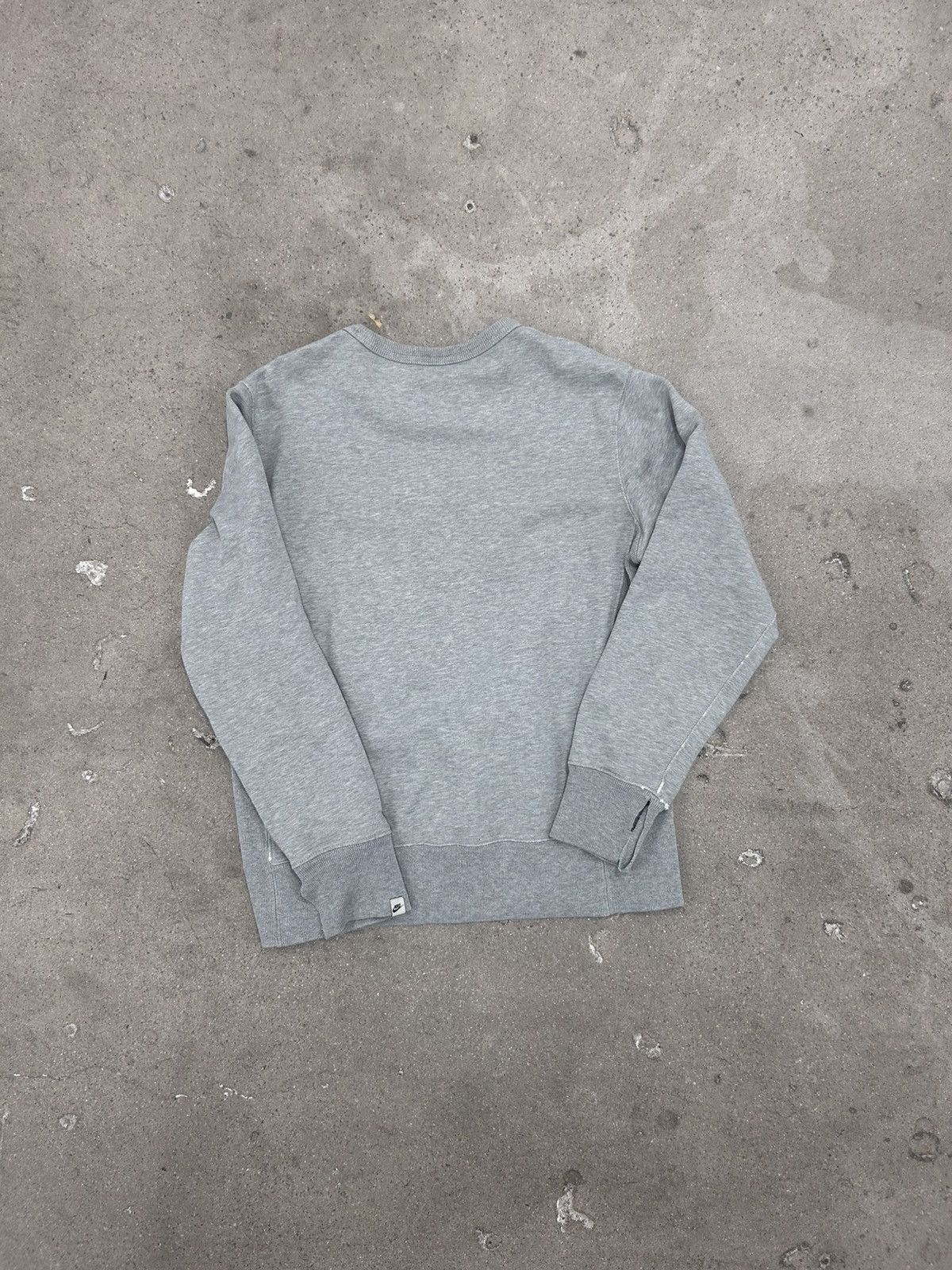 Vintage Vintage Nike Distressed Grey sweatshirt Size US L / EU 52-54 / 3 - 4 Thumbnail