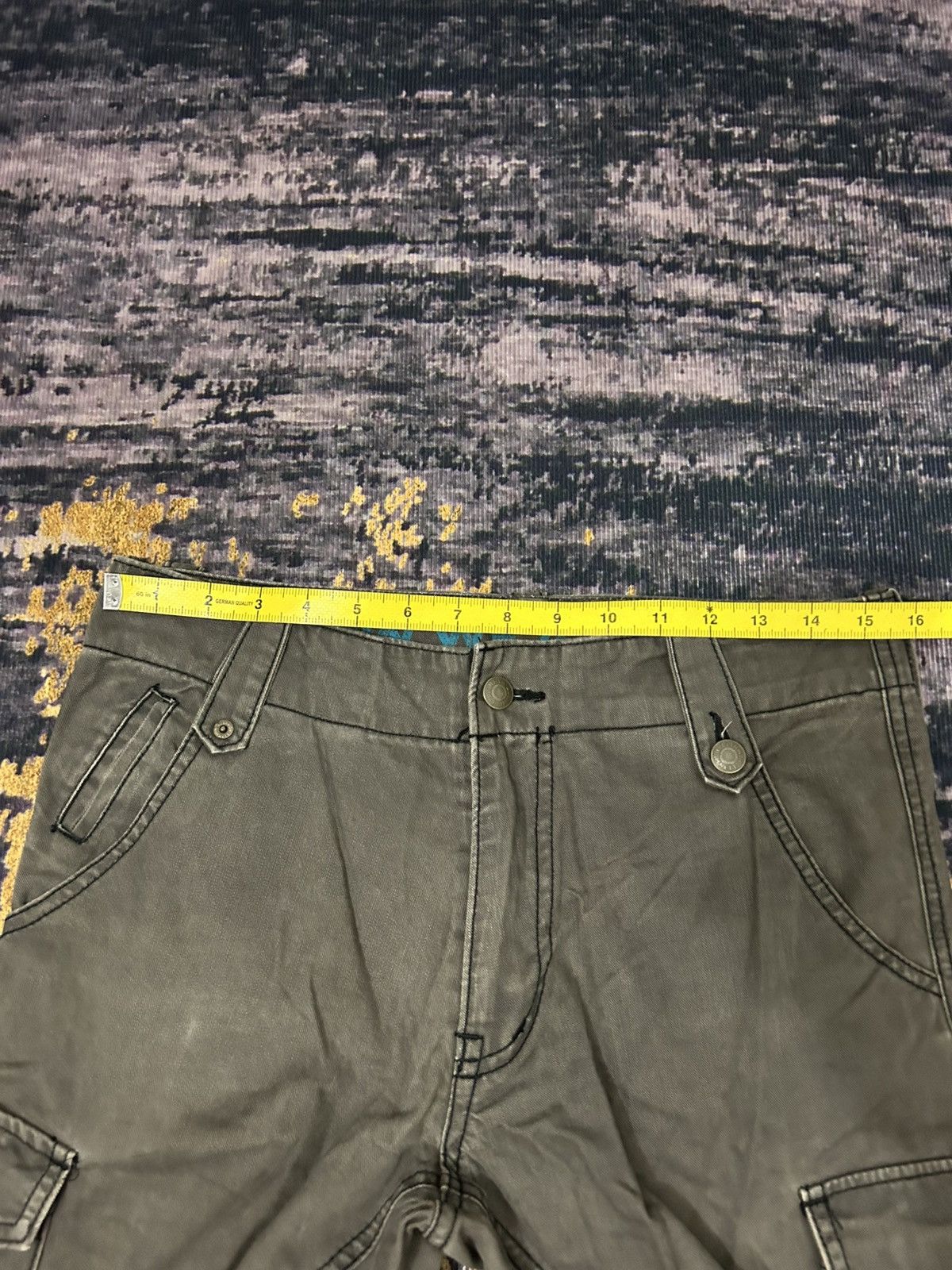 Katharine Hamnett London Katharine Hamnett London Faded Kargo Zip Leg Flare Pants Size US 31 - 19 Thumbnail