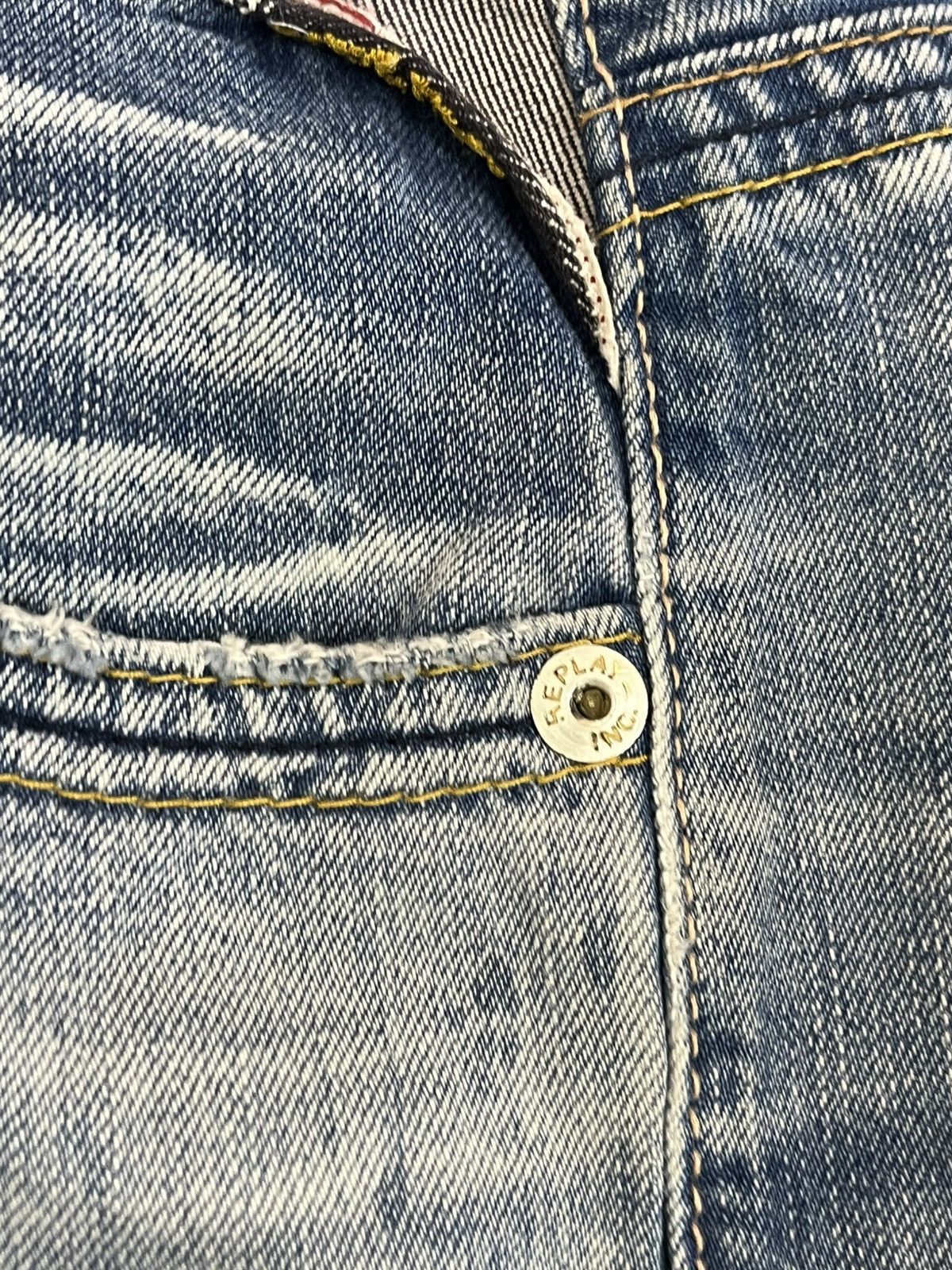 Le Grande Bleu (L.G.B.) × Replay Vintage Replay Flare Bell Bottom Faded Denim Size US 29 - 9 Thumbnail