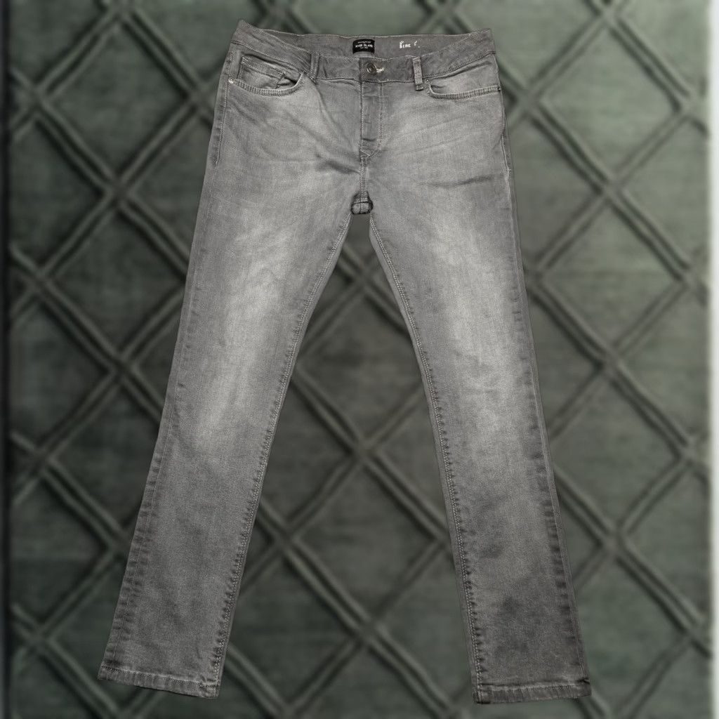 River Island River Island SIRE Jeans Mens 34x32 Gray Stretch Denim Pants Casual Tapered Leg 5-Pocket Retro Modern Size US 34 / EU 50 - 1 Thumbnail