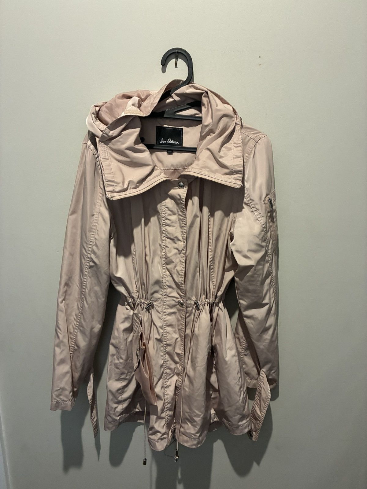 Other Sam Edelman pink rain jacket with hood and pockets. Size L Size US L / EU 52-54 / 3 - 1 Thumbnail