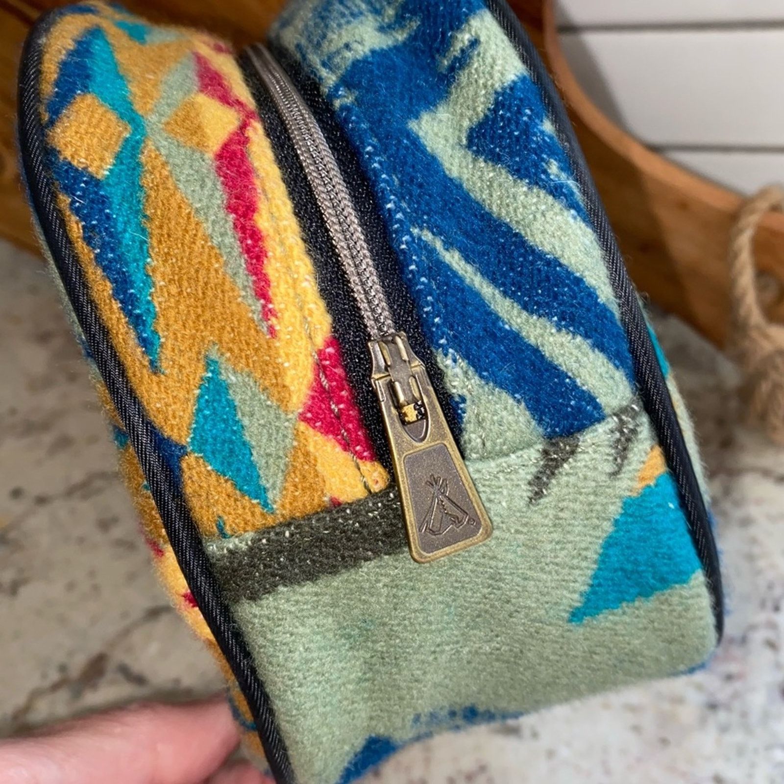 Pendleton PENDLETON Half Moon Aztec Wool Leather Zip Travel Pouch Size ONE SIZE - 8 Thumbnail