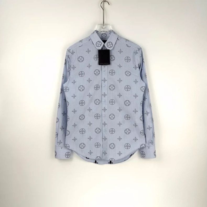 Louis Vuitton Louis Vuitton Blue vertical full logo shirt 2505-Nextarrow Size US XS / EU 42 / 0 - 3 Thumbnail