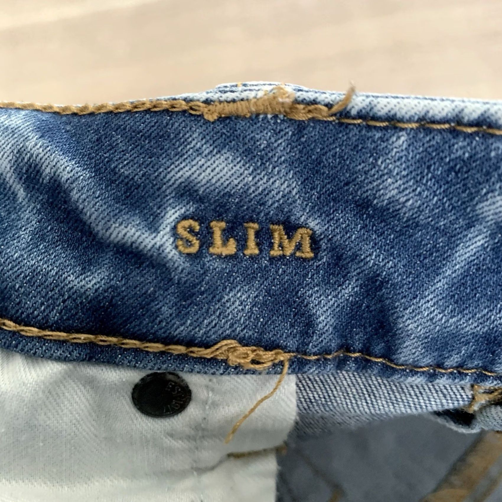 American Eagle Outfitters American Eagle Outfitters Jeans Slim Distressed Denim 33x32 Slim Fit 5-Pocket Blue Medium Wash Mens Size US 33 - 4 Thumbnail