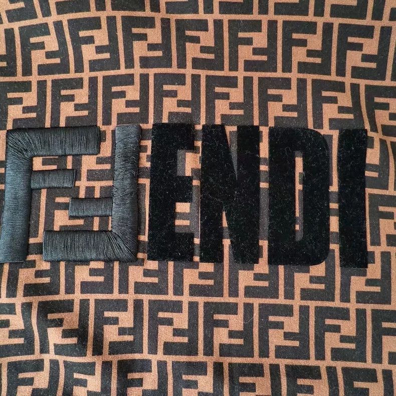 Fendi Fendi Full-printed logo plush hoodie Size US S / EU 44-46 / 1 - 3 Thumbnail