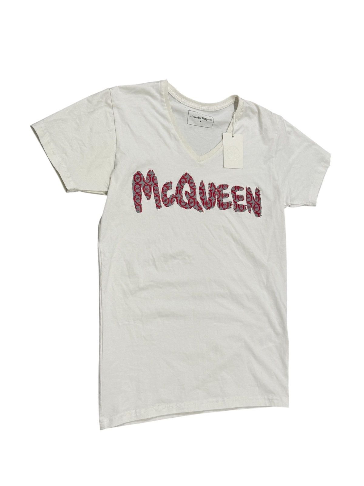 Alexander McQueen Alexander Mcqueen v neck logo t Size US M / EU 48-50 / 2 - 3 Thumbnail