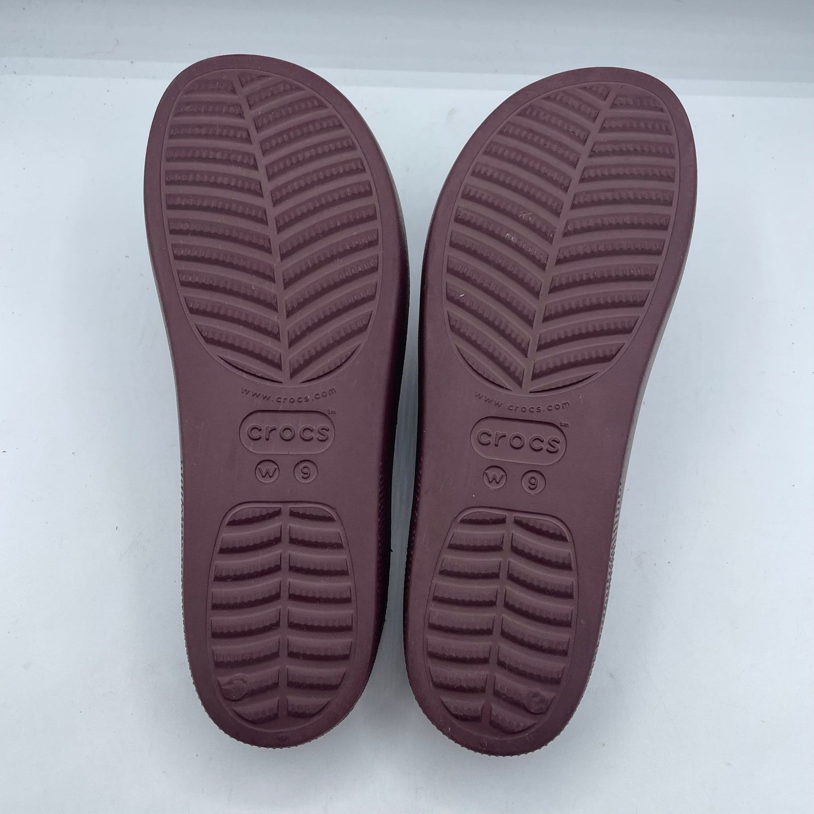 Crocs Crocs Classic Platform Slides Sandals Dark Red Womens 9 Size US 9 / IT 39 - 8 Thumbnail