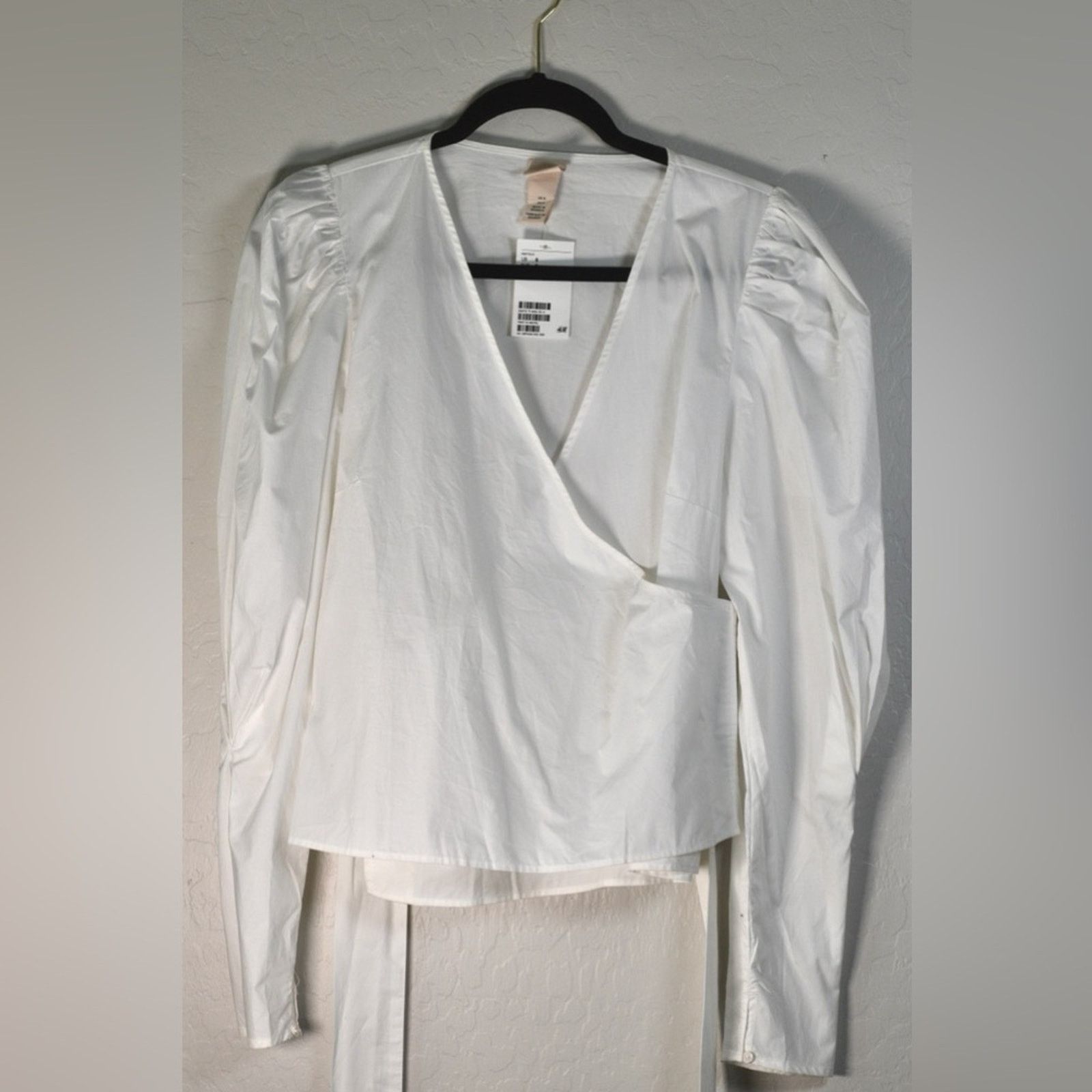 H&M H&M White wrap blouse with puff sleeves Size S / US 4 / IT 40 - 1 Thumbnail