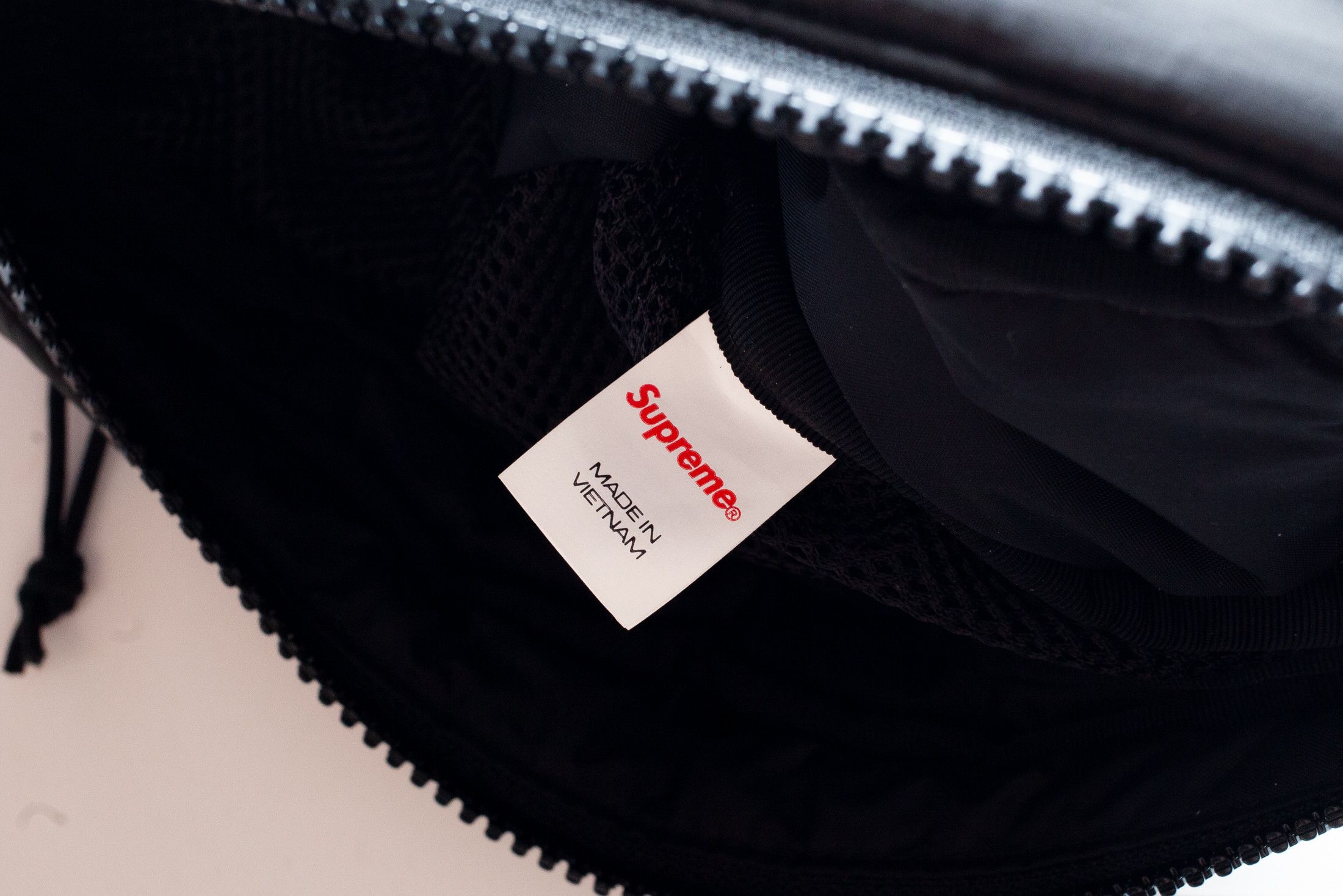 Supreme Supreme Black Puffer Bag Size ONE SIZE - 5 Thumbnail