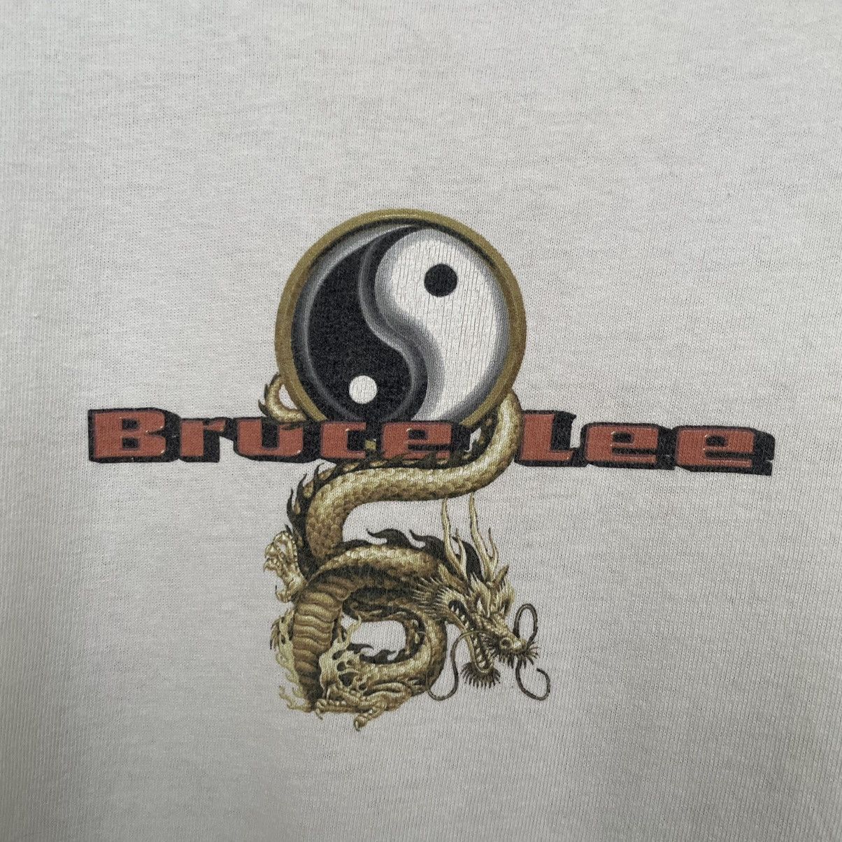 Vintage Vintage 2000s Bruce Lee Rap T Shirt by Universal Studios Size US L / EU 52-54 / 3 - 6 Thumbnail