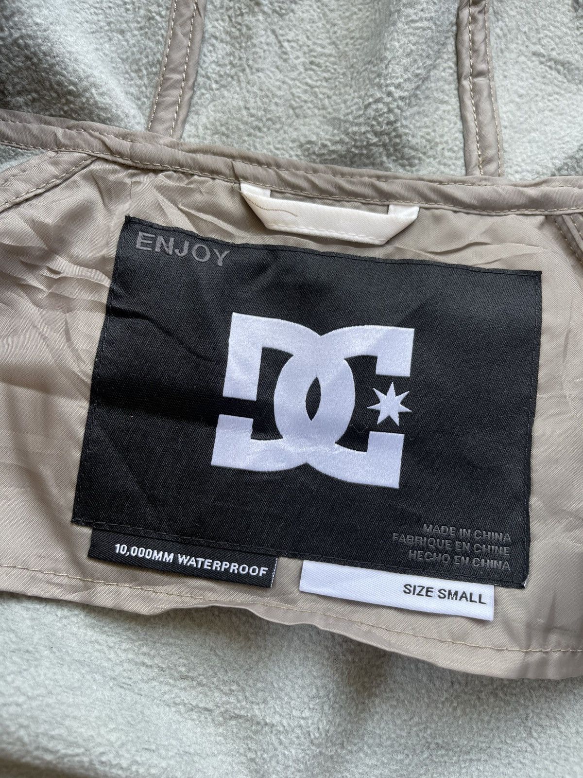 DC DC 10,000MM WATERPROOF BIG LOGO HOODIE JACKET Size S / US 4 / IT 40 - 11 Thumbnail