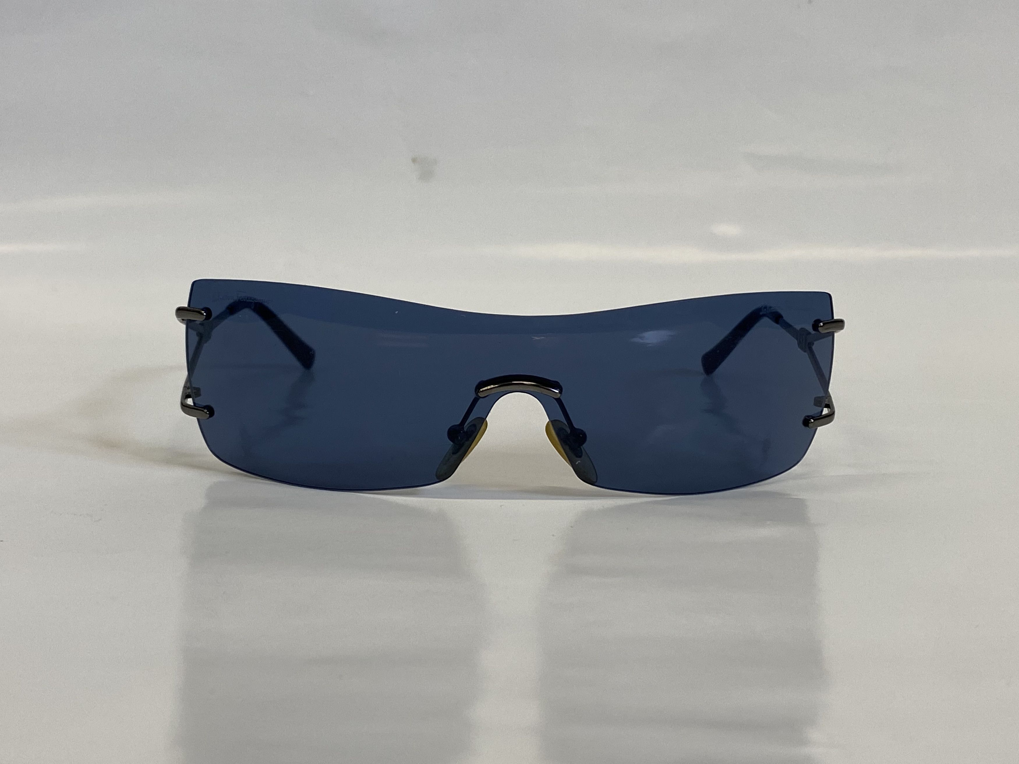 image of Salvatore Ferragamo Ferragamo Sunglasses in Blue, Women's