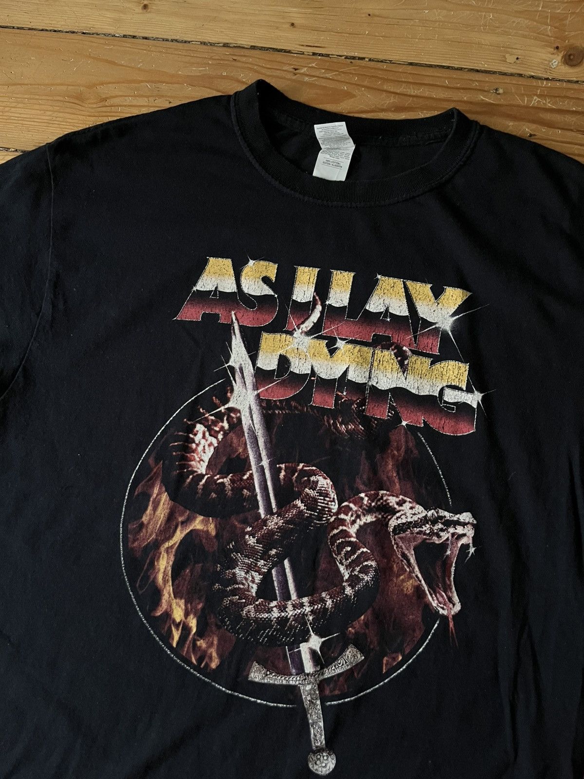 Band Tees × Gildan × Vintage As I Lay Dying 2019 “Shaped By Fire” Tour T-Shirt – Size L Size US L / EU 52-54 / 3 - 3 Thumbnail