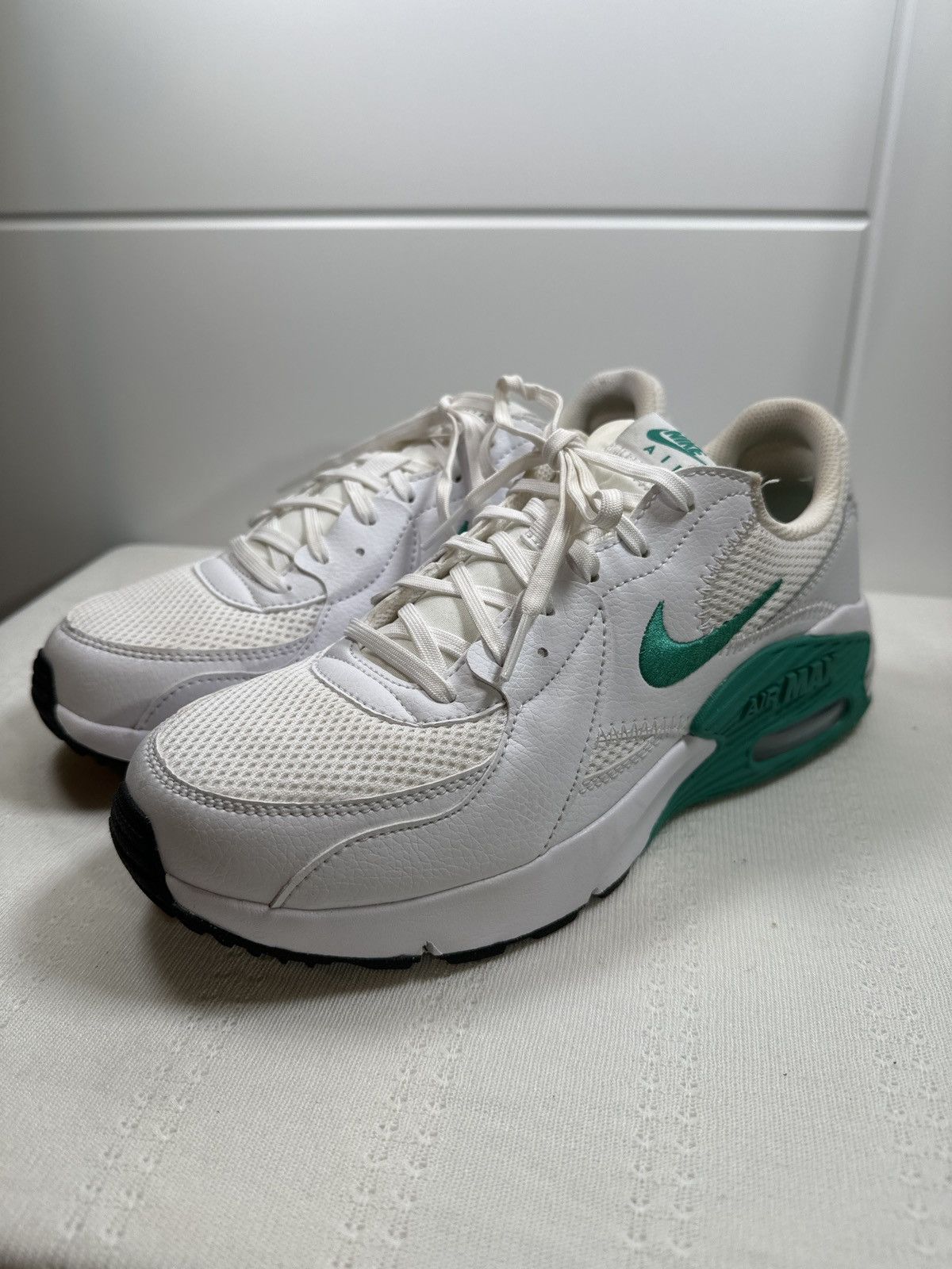 Nike Nike Air Max Excee 'White Neptune Green' Size US 9.5 / IT 39.5 - 2 Thumbnail