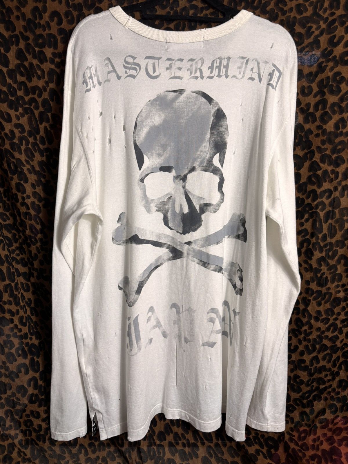 Mastermind Japan Mastermind Japan Distressed Long Sleeve Size US L / EU 52-54 / 3 - 11 Thumbnail