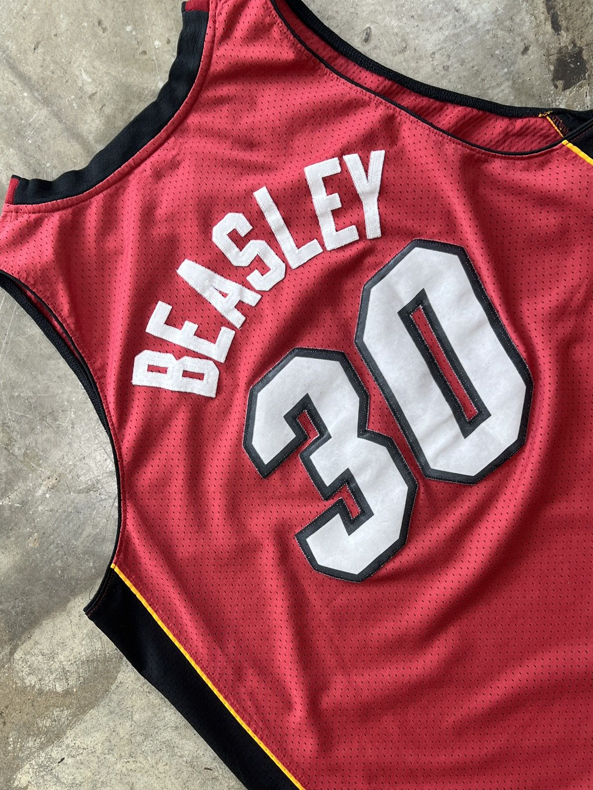 NBA Vintage Adidas Y2K NBA Miami Heat Michael Beasley Jersey XXL Size US XXL / EU 58 / 5 - 1 Thumbnail
