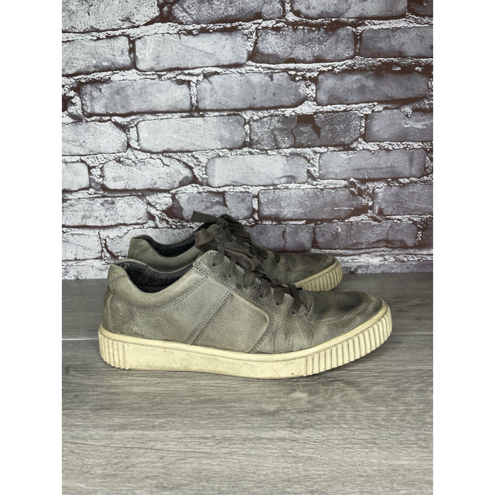 John Varvatos John Varvatos USA Gray Leather Casual Low Top Sneakers Shoes Size US 7.5 / EU 40-41 - 16 Thumbnail