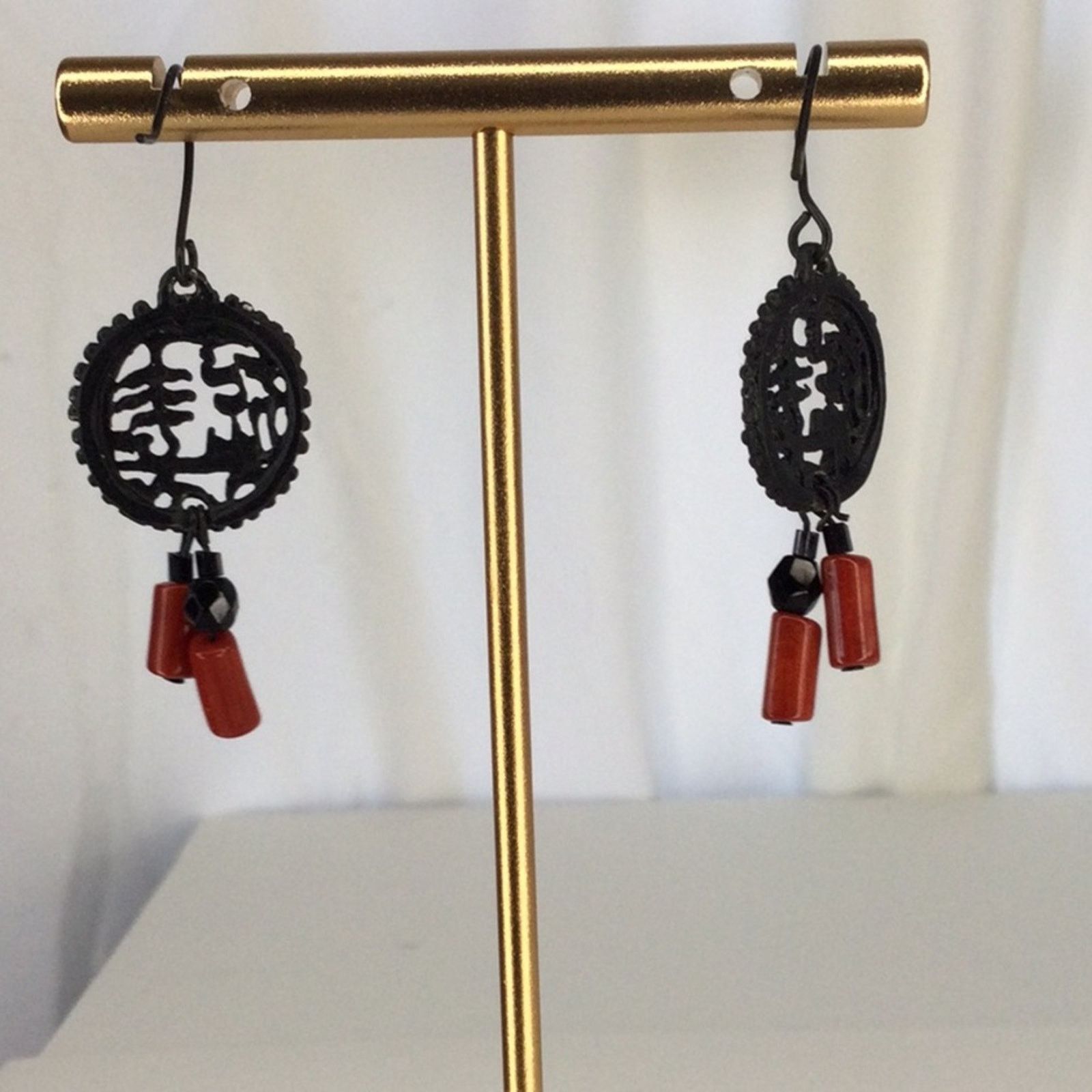 Other Black & Red Asian Inspired Bead Retro 90's Dangle Earrings Size ONE SIZE - 5 Thumbnail
