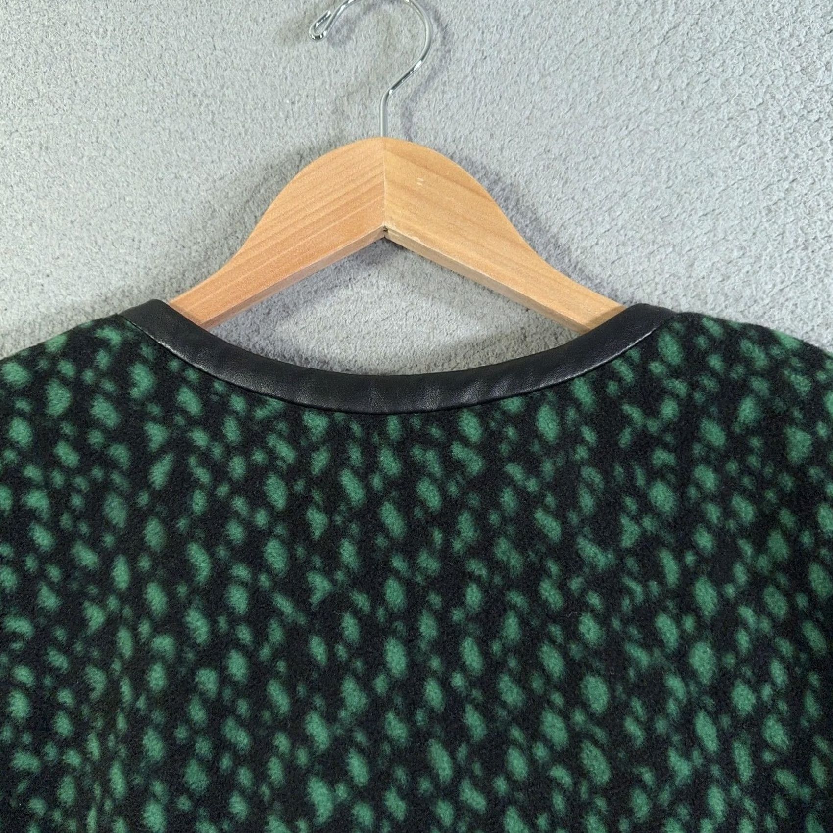 Bob Mackie VINTAGE Bob Mackie Jacket Womens L Green Black Zip Front Faux Leather Trim Print Size L / US 10 / IT 46 - 7 Thumbnail