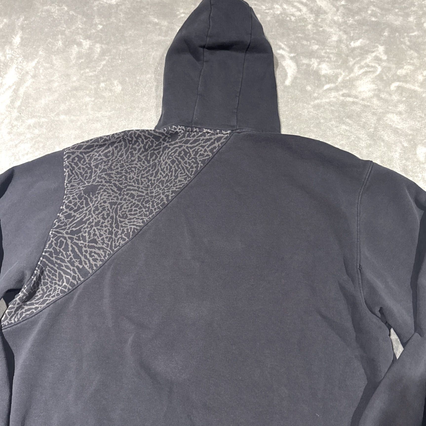 Jordan Brand Jordan Sweatshirt Mens Large Black Hoodie Pullover Long Sleeve Cement Elephant Logo Zipper Athletic Size US L / EU 52-54 / 3 - 7 Thumbnail