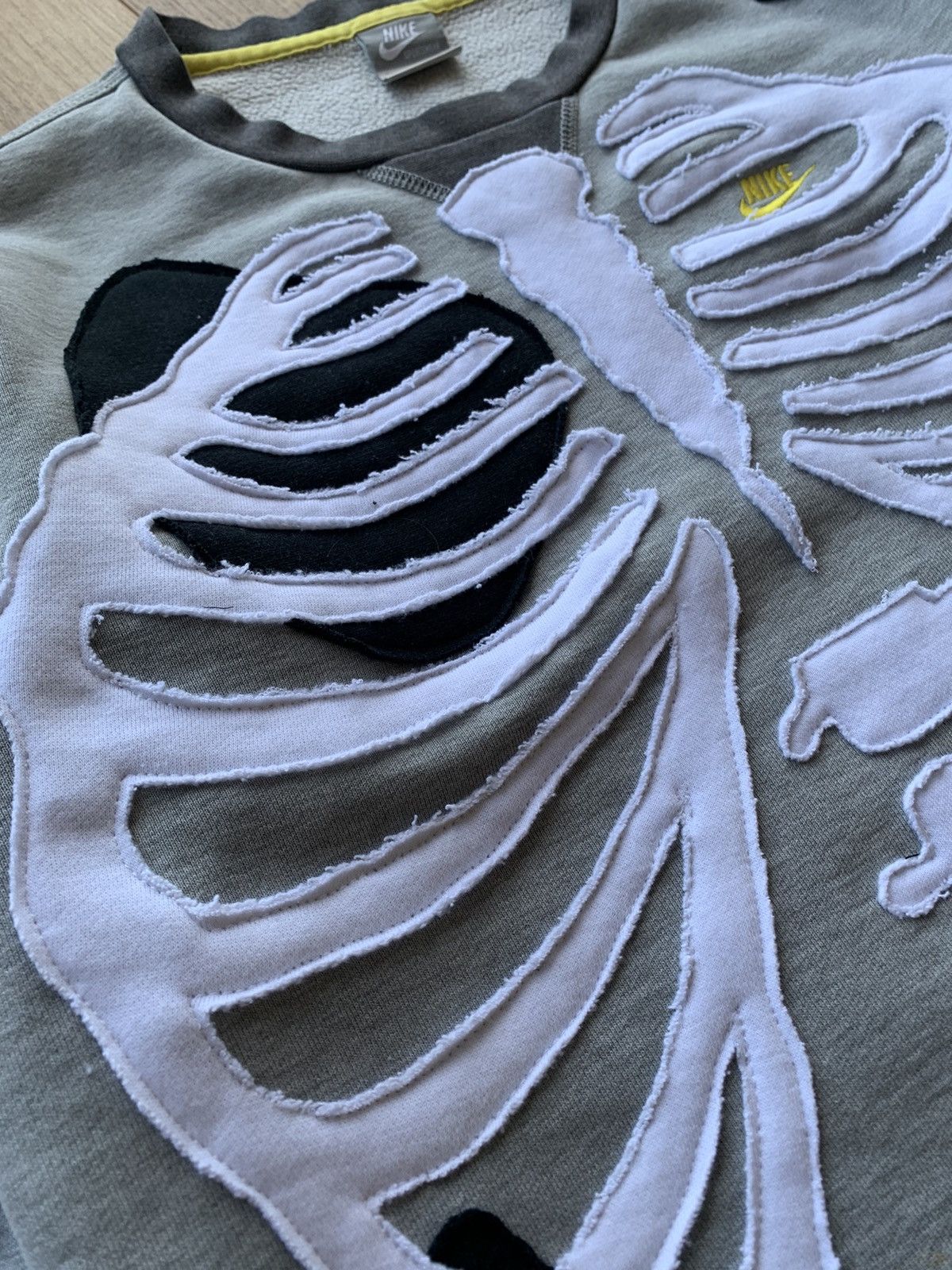 Nike Vintage Nike Skeleton big logo sweatshirt Size US S / EU 44-46 / 1 - 5 Thumbnail