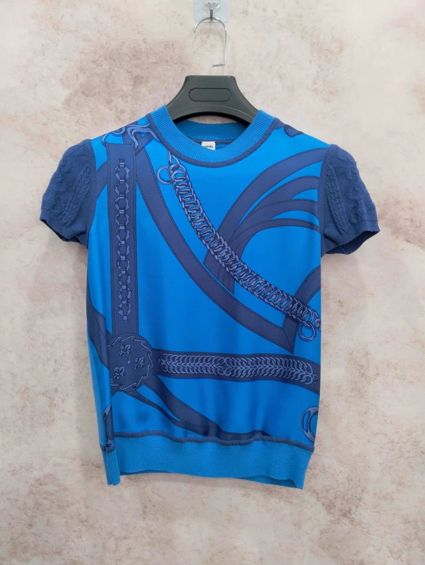 Hermes Hermes Silk-Wool Short-Sleeve Knit Tee 34 (95New) Size XS / US 0-2 / IT 36-38 - 1 Thumbnail