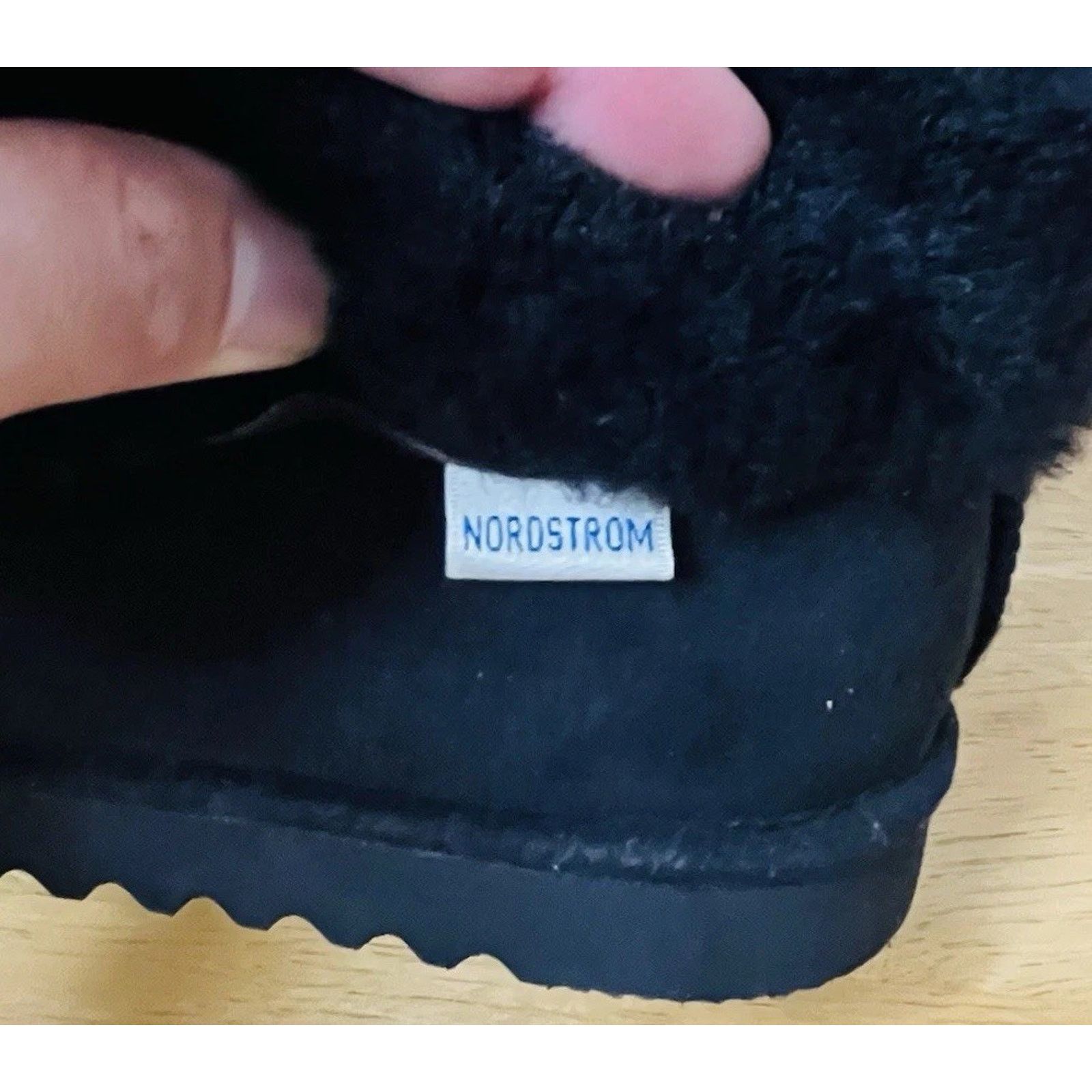 Nordstrom Nordstrom slippers suede black Slip On Ship Skin M 7 And W 8 Size US 7 / EU 40 - 5 Thumbnail