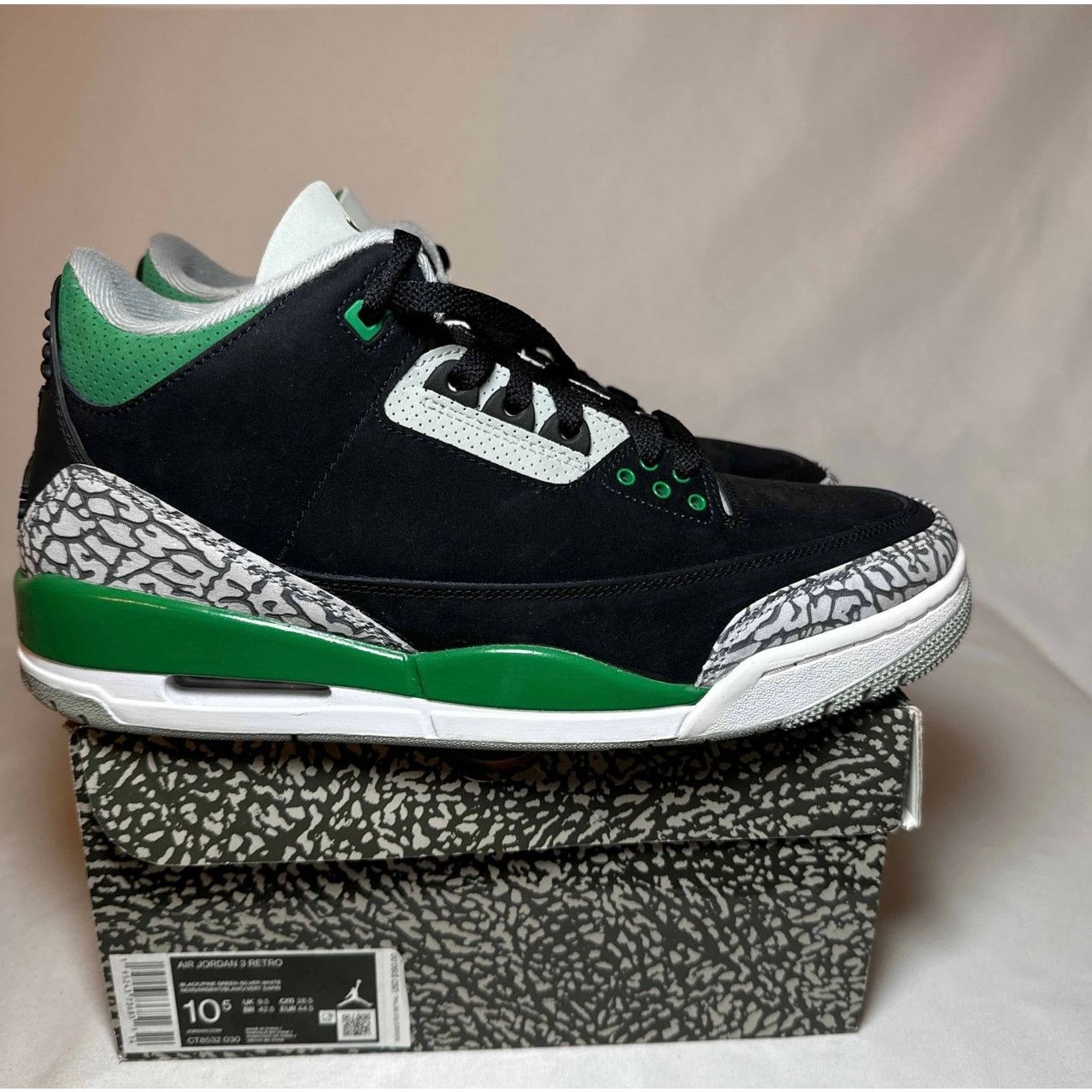 Size 10.5 - Nike Air Jordan 3 Retro Pine Green Men' Shoes