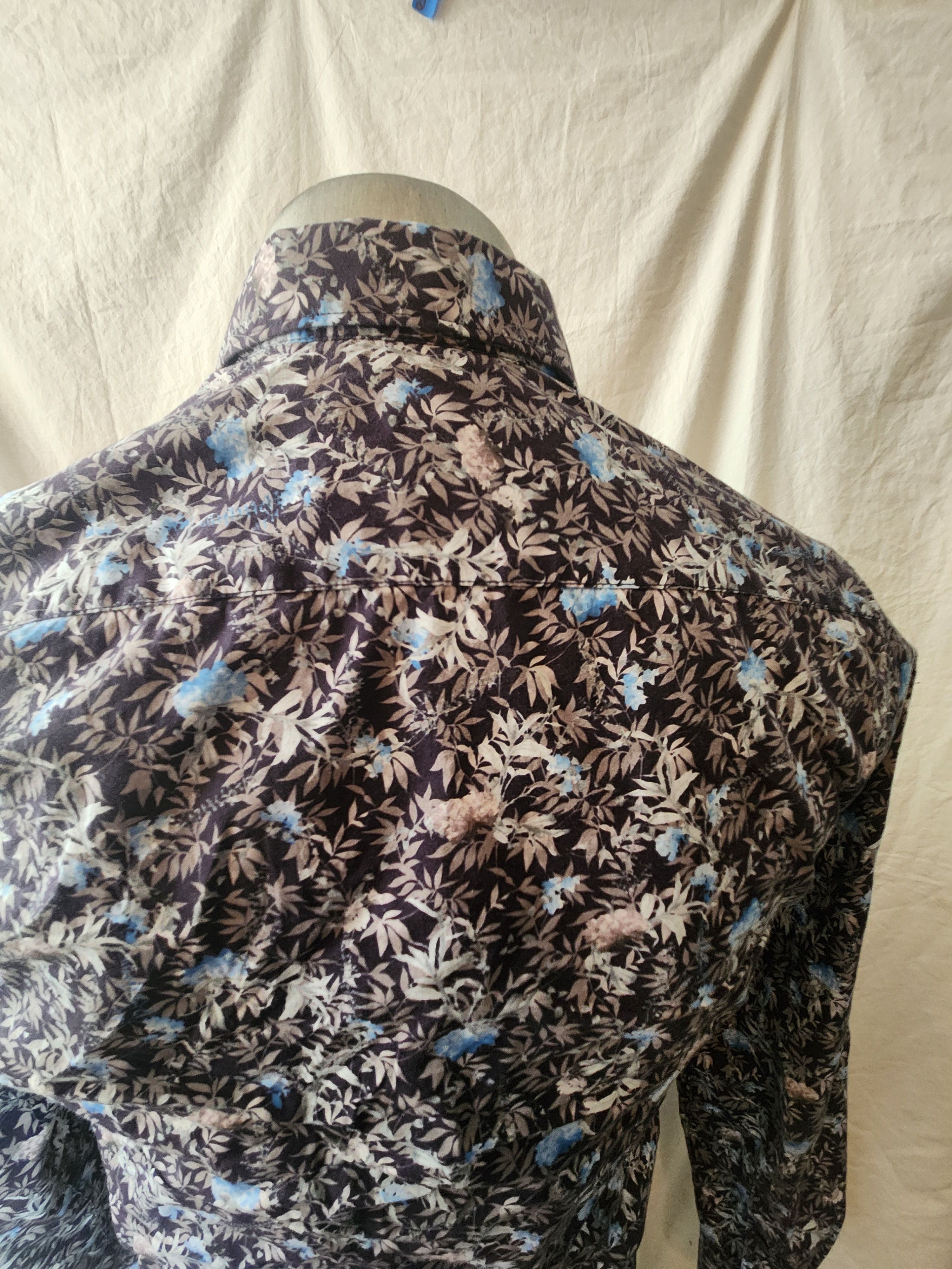 Ted Baker harvest floral Size US M / EU 48-50 / 2 - 4 Thumbnail