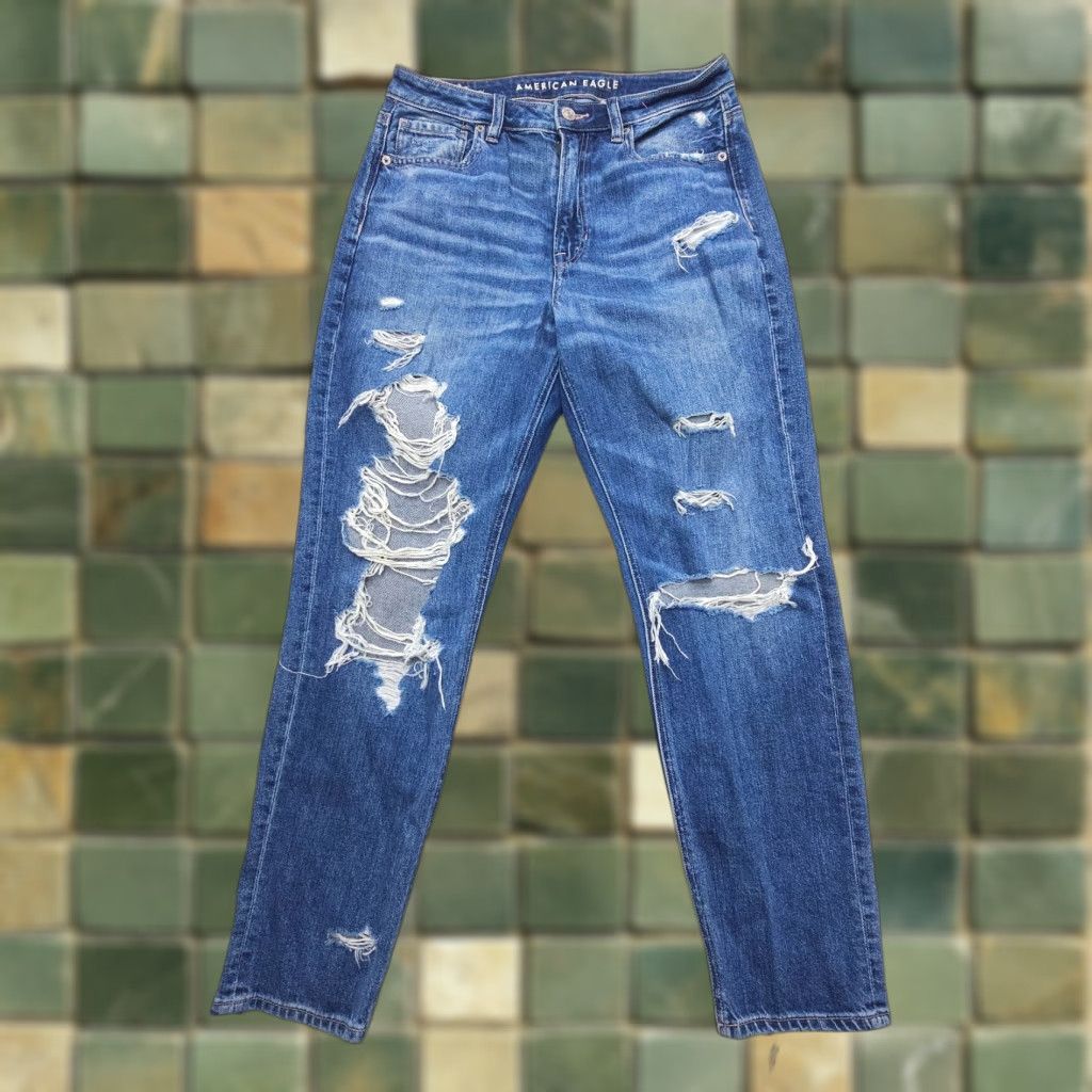American Eagle Outfitters VINTAGE American Eagle Outfitters Mom Jeans Size 6 Distressed High Rise Dark Wash Floral Logo Blue Denim 90s Womens Jeans Size 28" / US 6 / IT 42 - 1 Thumbnail