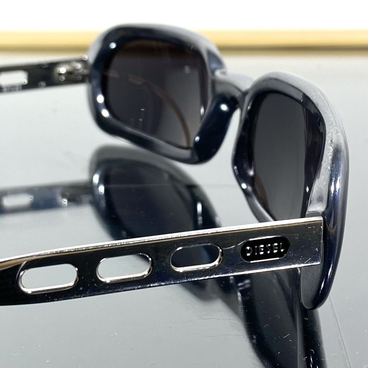 Diesel Lunettes De Soleil Striplight y2k Vintage 2000’s Diesel Size ONE SIZE - 6 Thumbnail