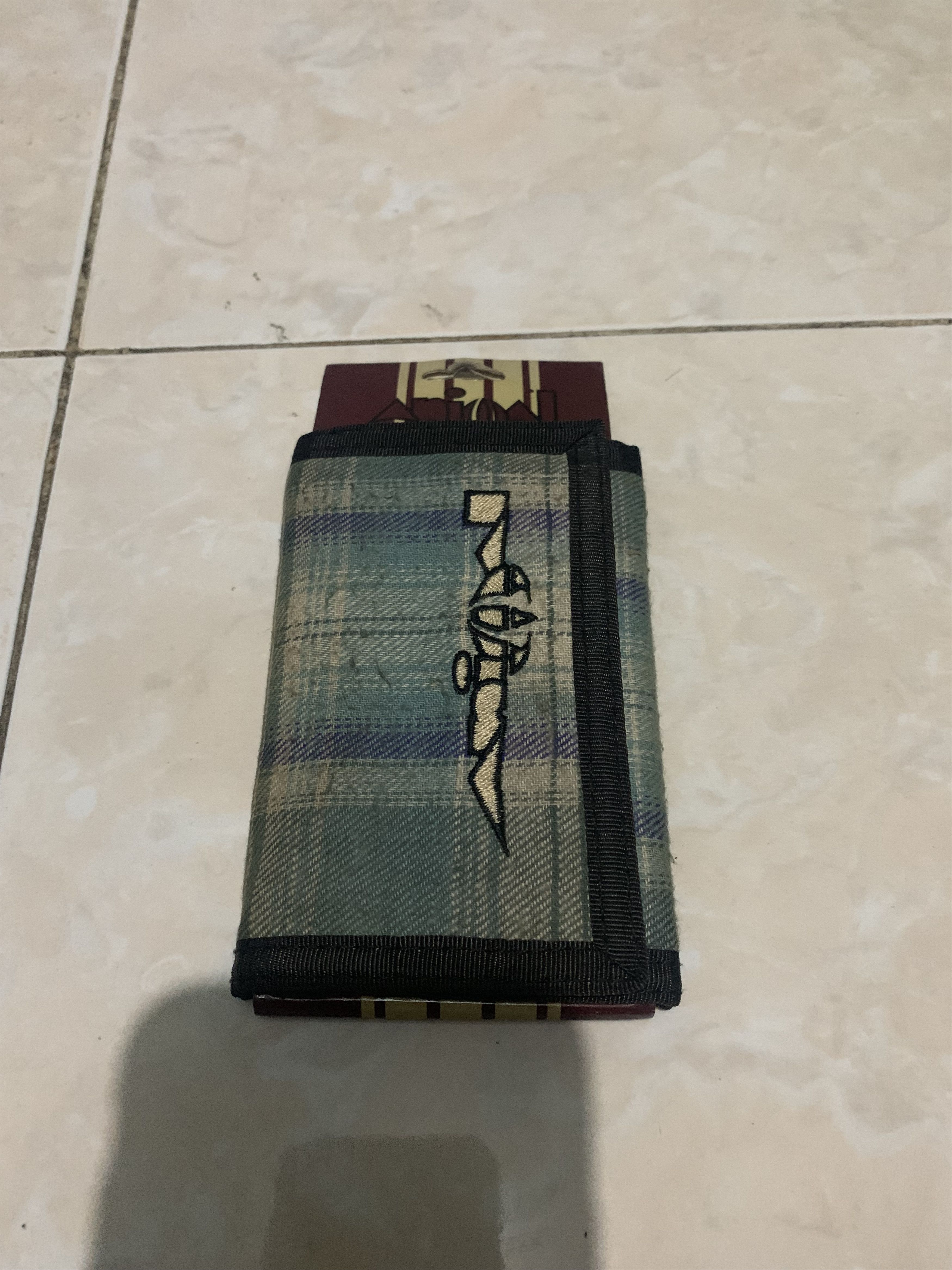 Vintage Vintage 90s Animal Skateboards Trifold Wallets Size ONE SIZE - 2 Thumbnail