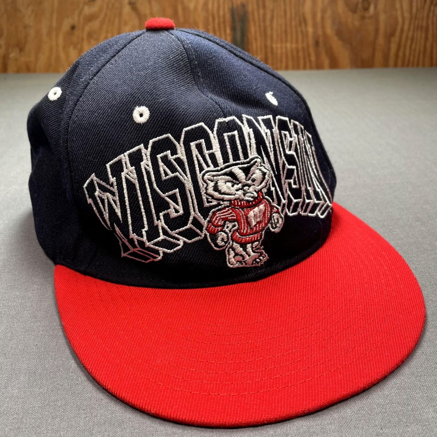 Zephyr Wisconsin Badgers Hat Cap Snap Back Blue Bucky Badger Mens Embroidered Size ONE SIZE - 2 Thumbnail