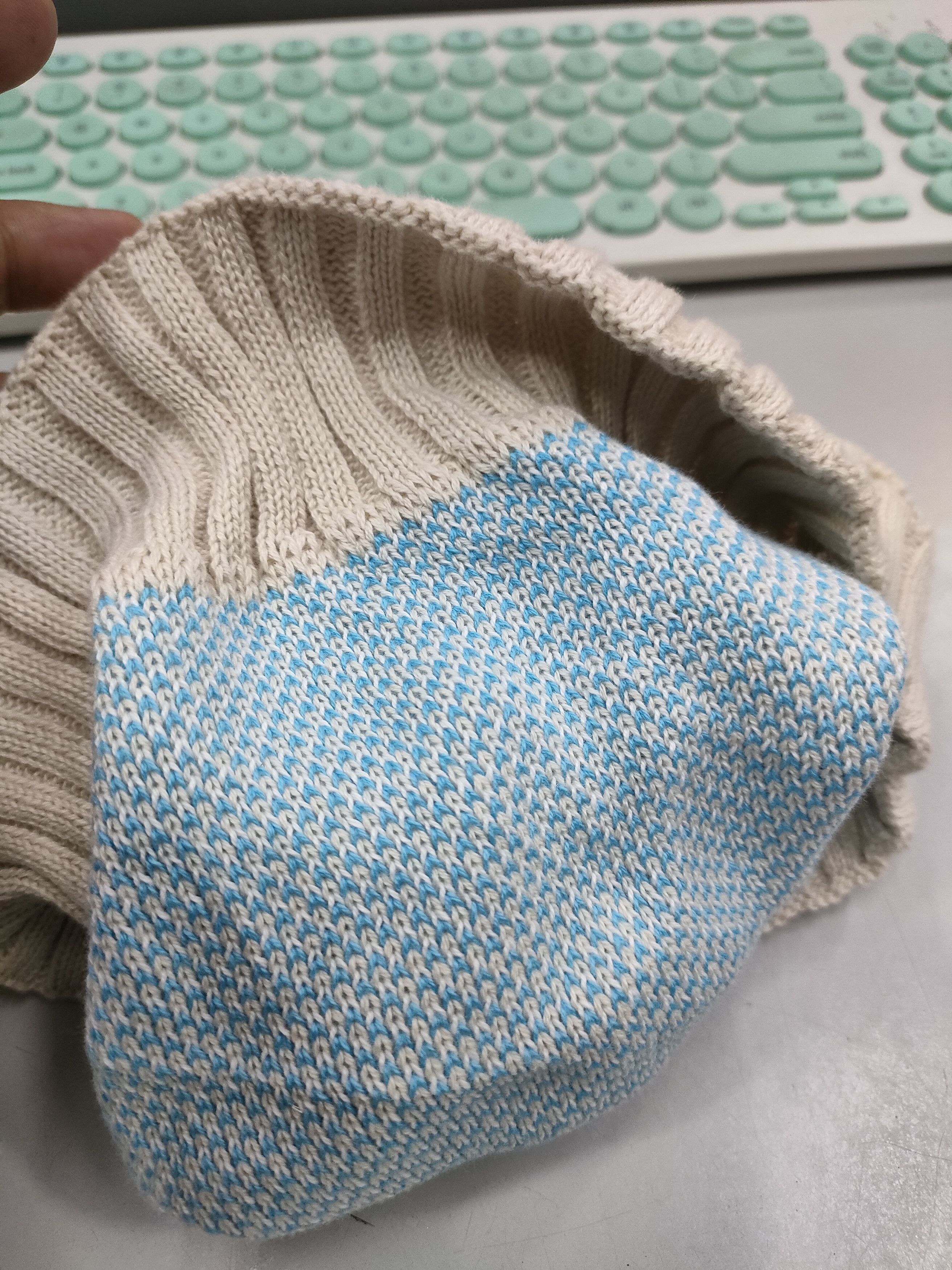 Other Twitter Beanie Hat Size ONE SIZE - 3 Thumbnail